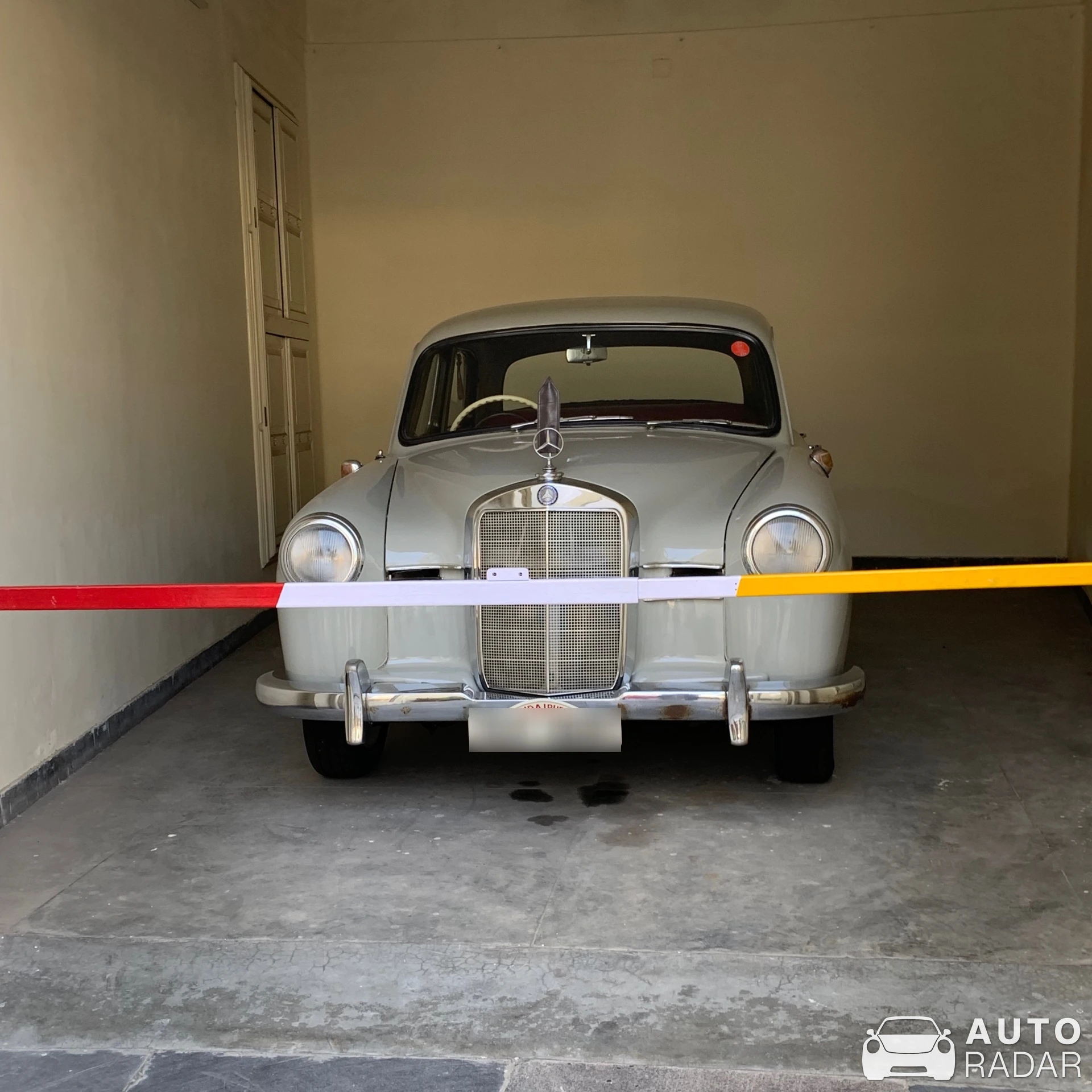Mercedes-Benz Ponton spotted in Udaipur, India