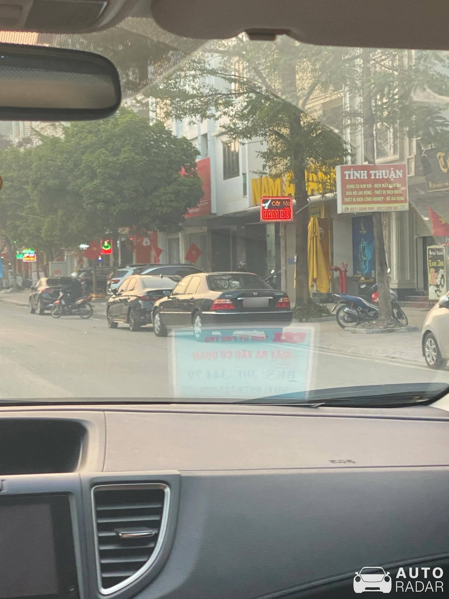 Honda Legend spotted in Thành phố Vĩnh Yên