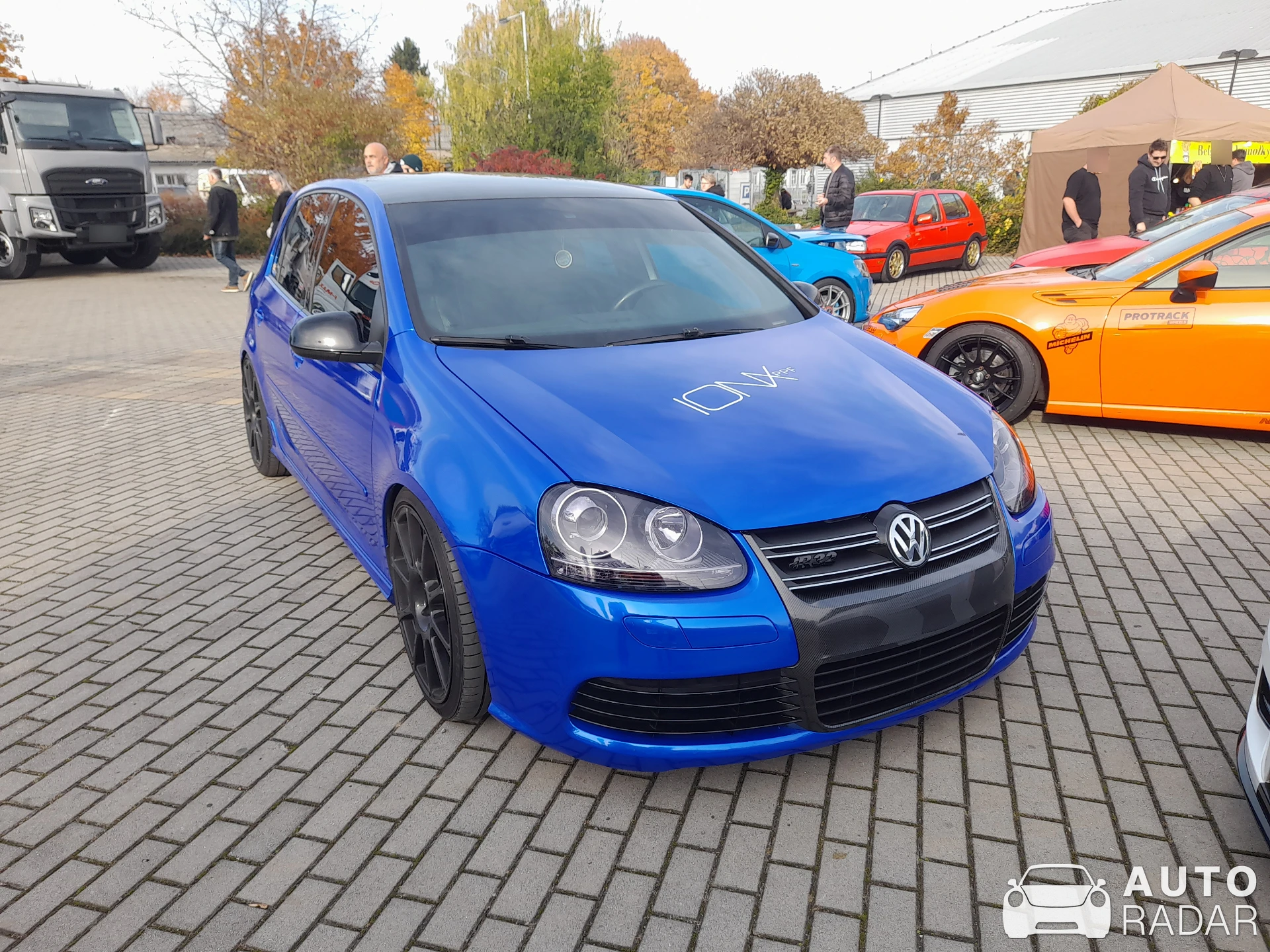 Volkswagen Golf V GTI spotted in Praha