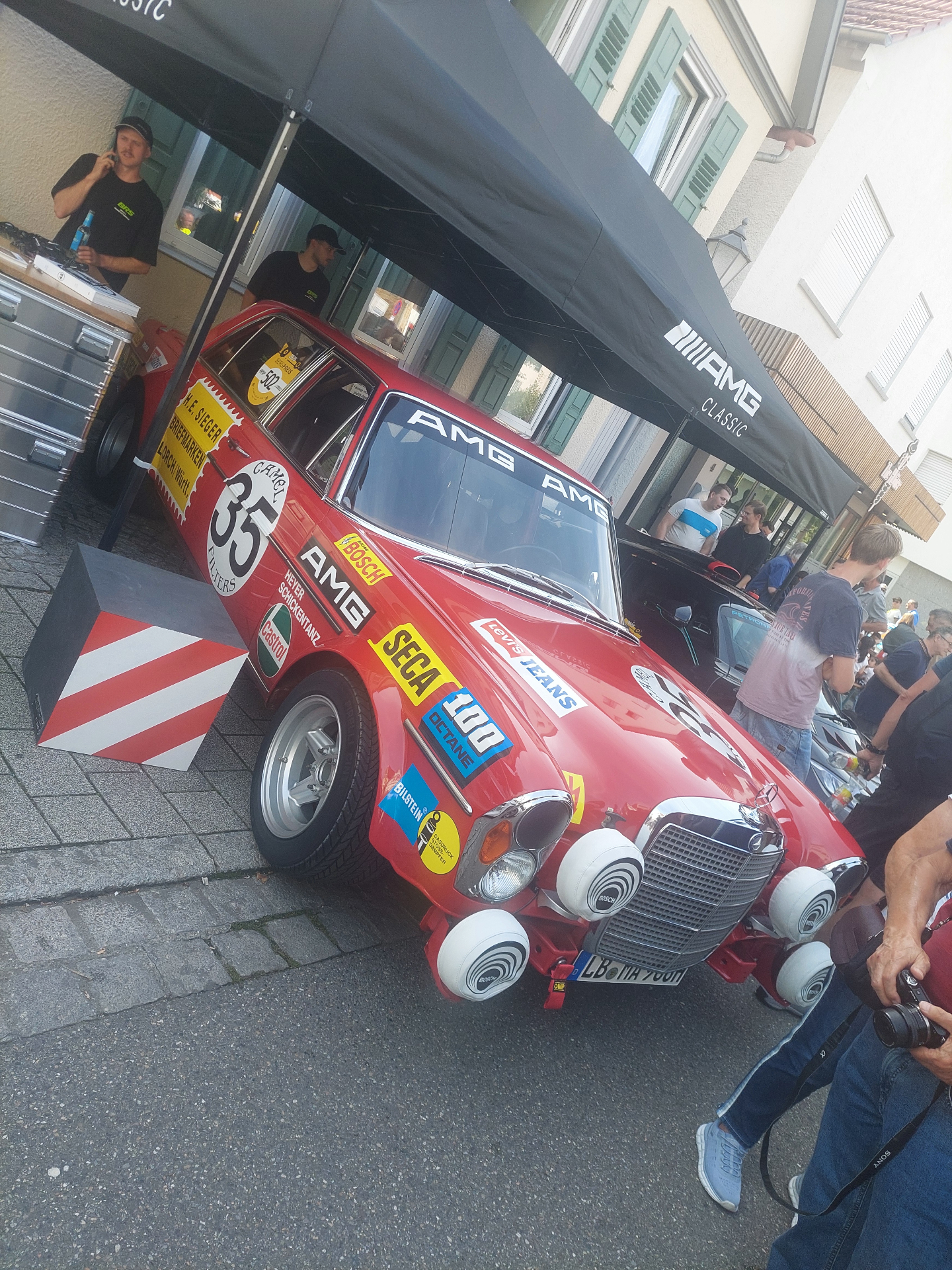 Mercedes-Benz 300 SEL 6.8 Die Rote Sau