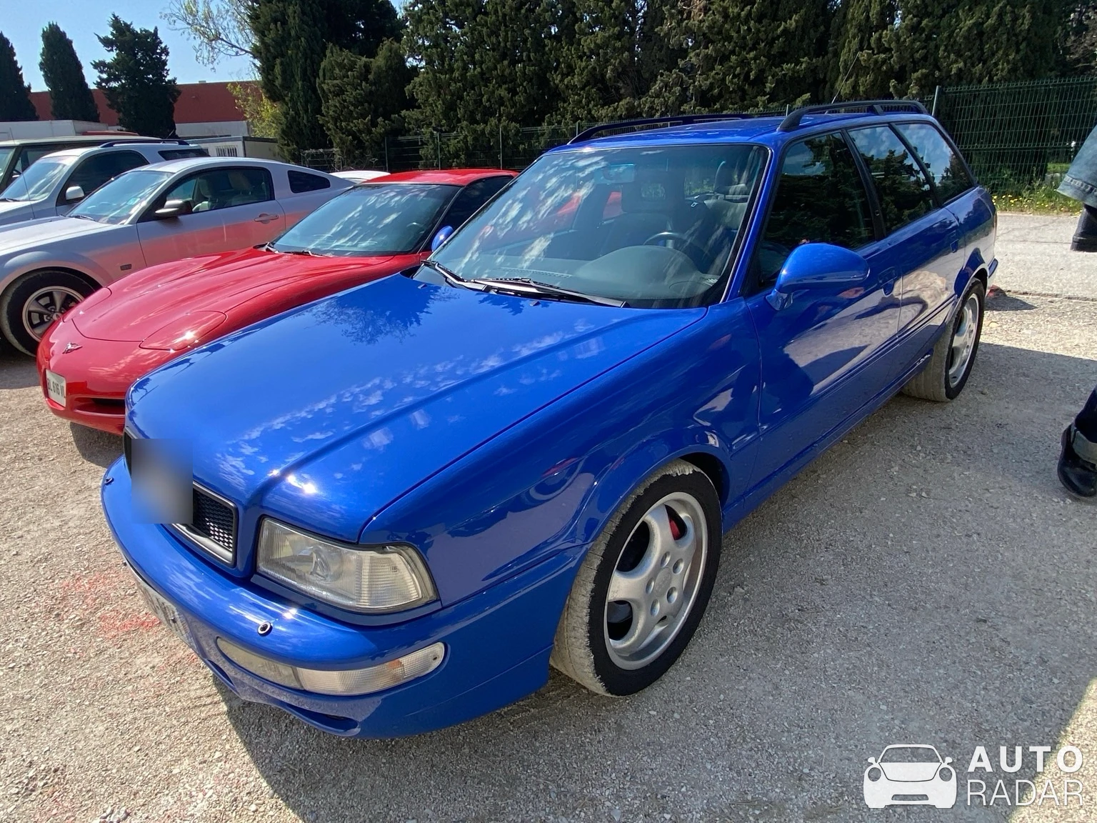 Audi RS2 Avant spotted in Avignon