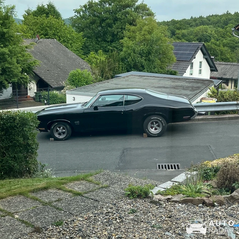 Oldsmobile 442 W-30 spotted in Fuldatal