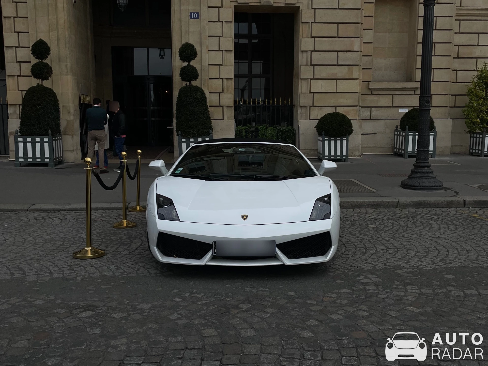 Lamborghini Gallardo LP550-2 spotted in Paris, France