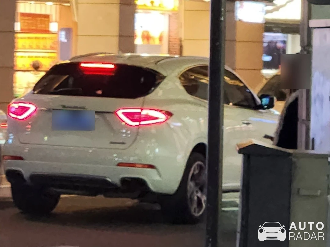Maserati Levante spotted in Xiamen Shi