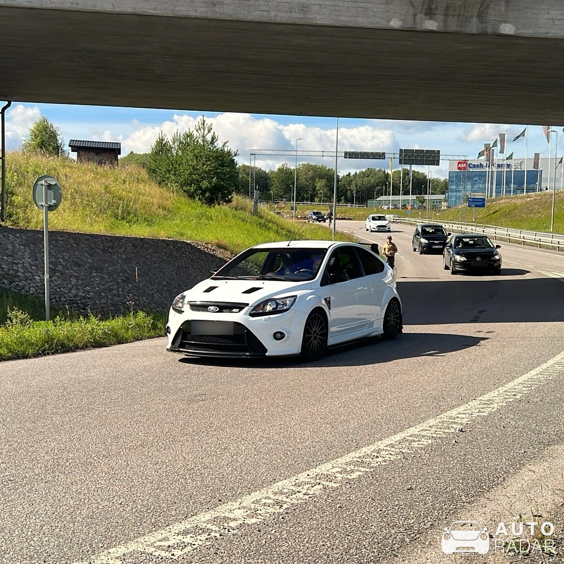 Ford Focus RS 2009 White Edition spotted