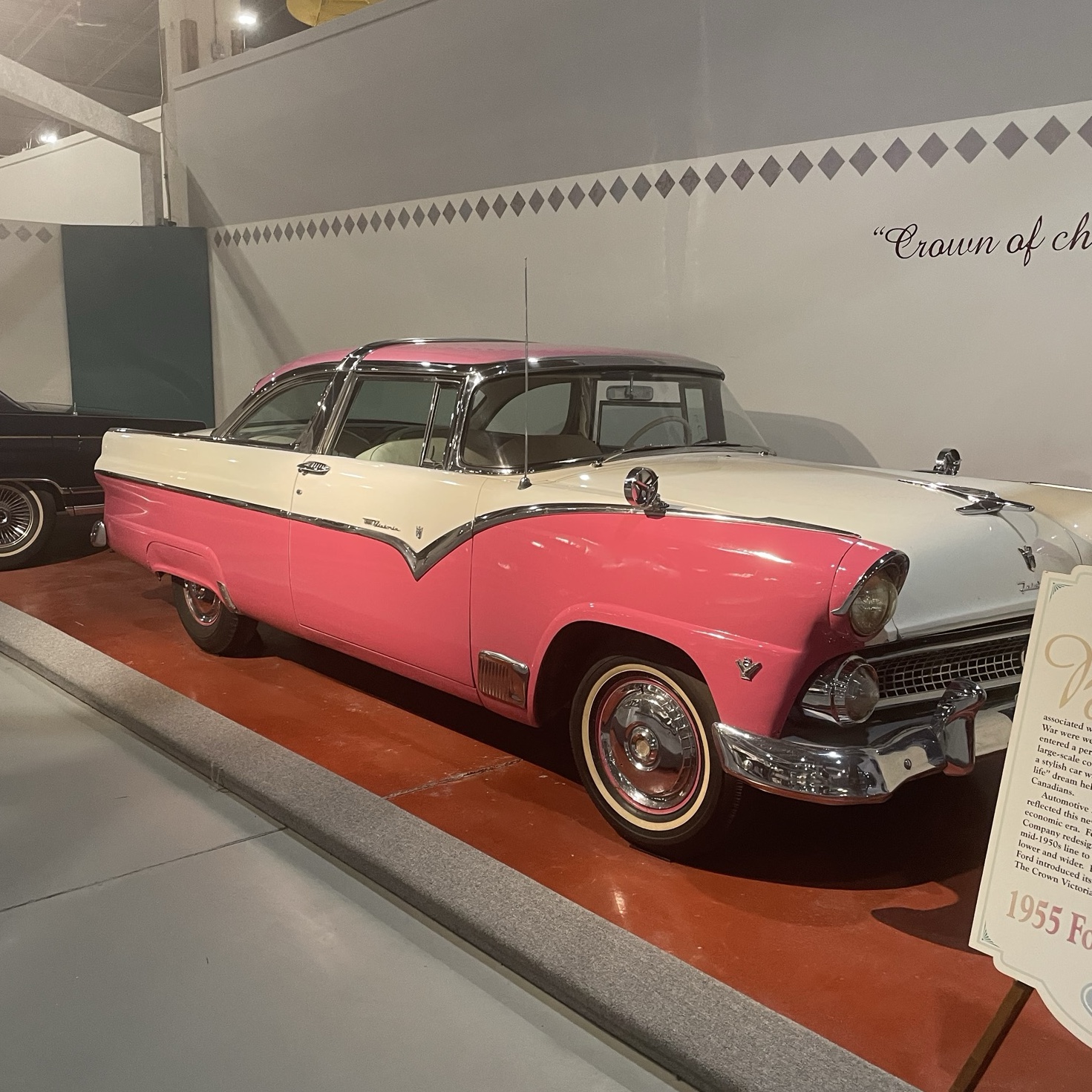 Ford Fairlane Crown Victoria