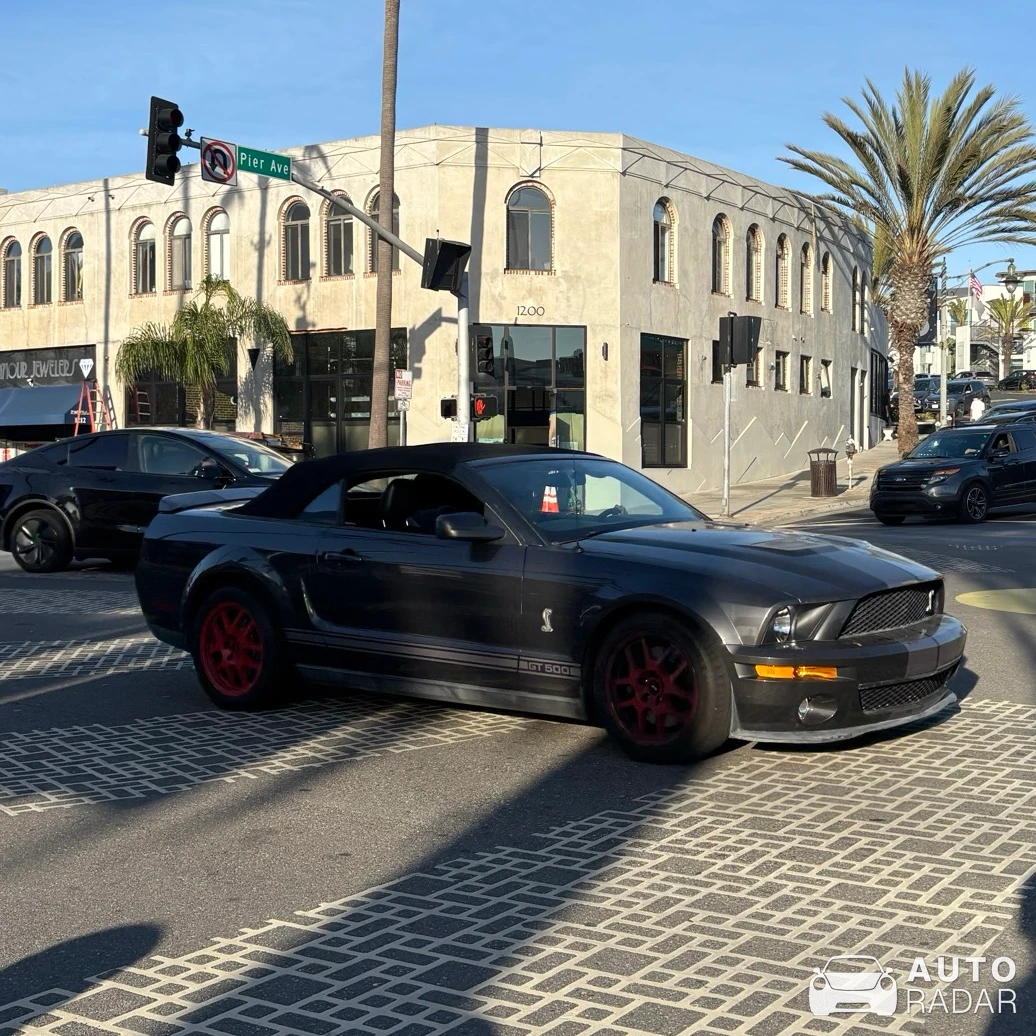 Ford Mustang Shelby GT500 Convertible spotted in Hermosa Beach, United States
