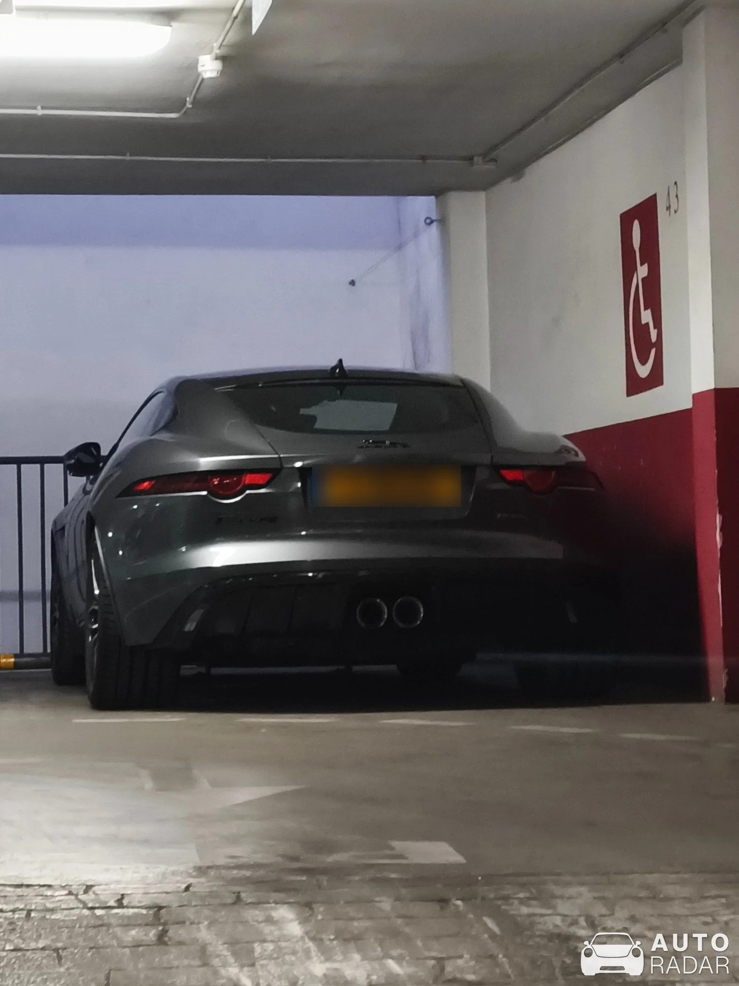 Jaguar F-Type Coupé 2017 spotted in Córdoba
