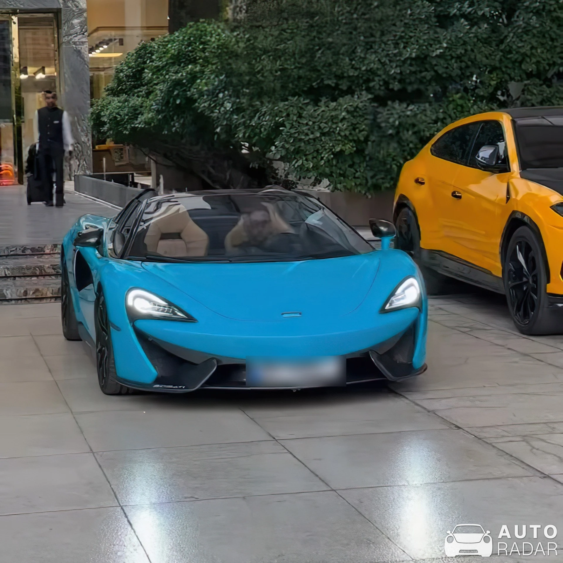 McLaren 570S Spider spotted in Kish