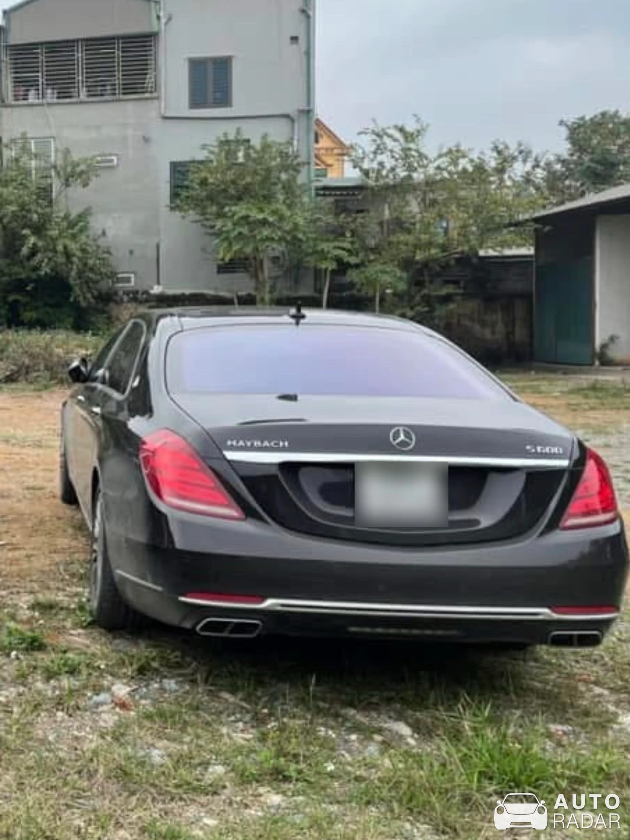 Mercedes-Maybach S 600 spotted in Bình Xuyên, Việt Nam