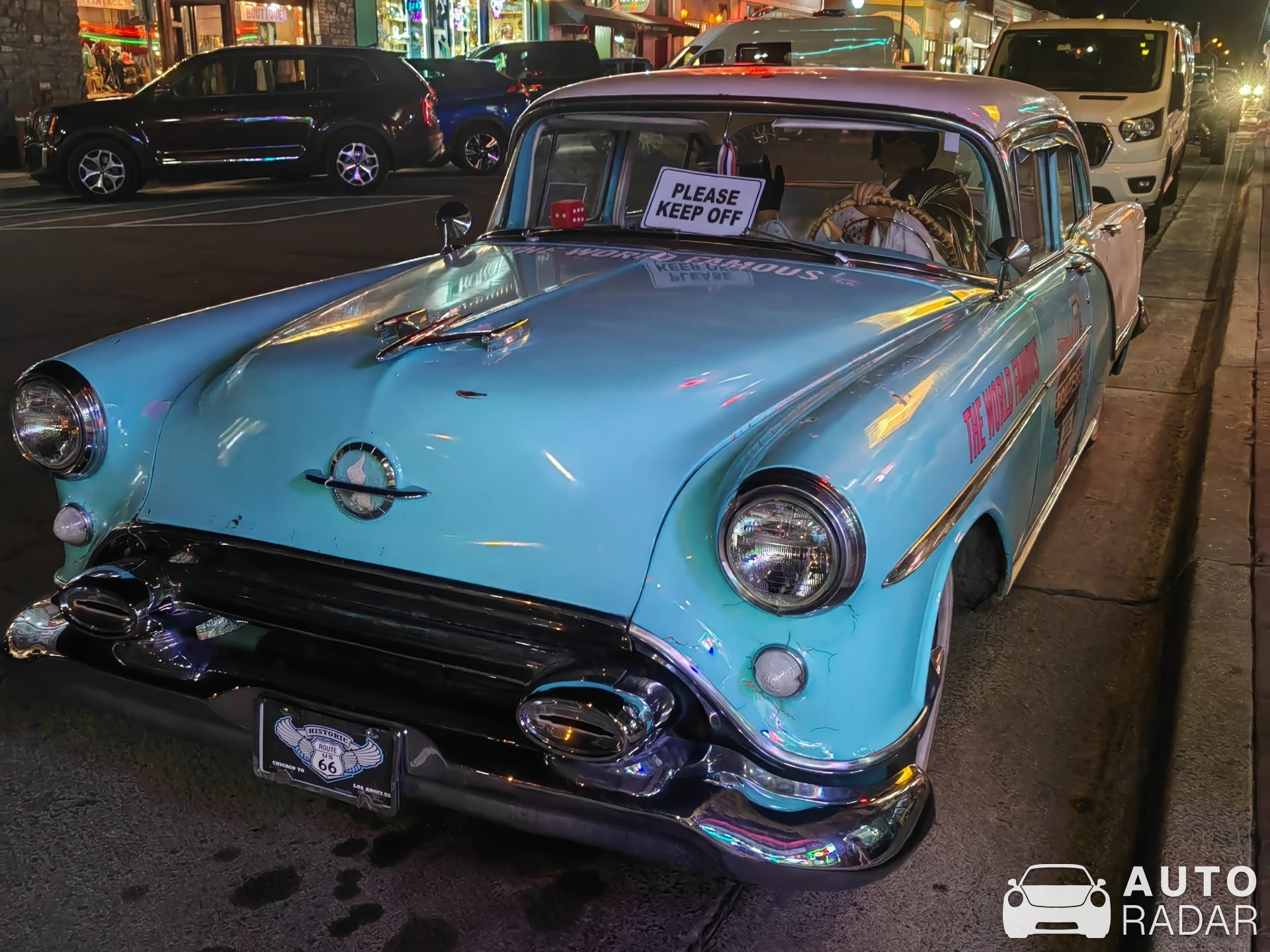 Oldsmobile Super 88 spotted in Williams
