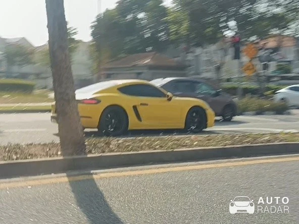 Porsche 718 Cayman spotted in Pulau Pinang, Malaysia