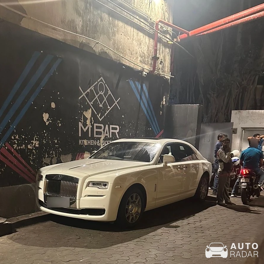 Rolls-Royce Ghost Series II spotted in Kolkata, India