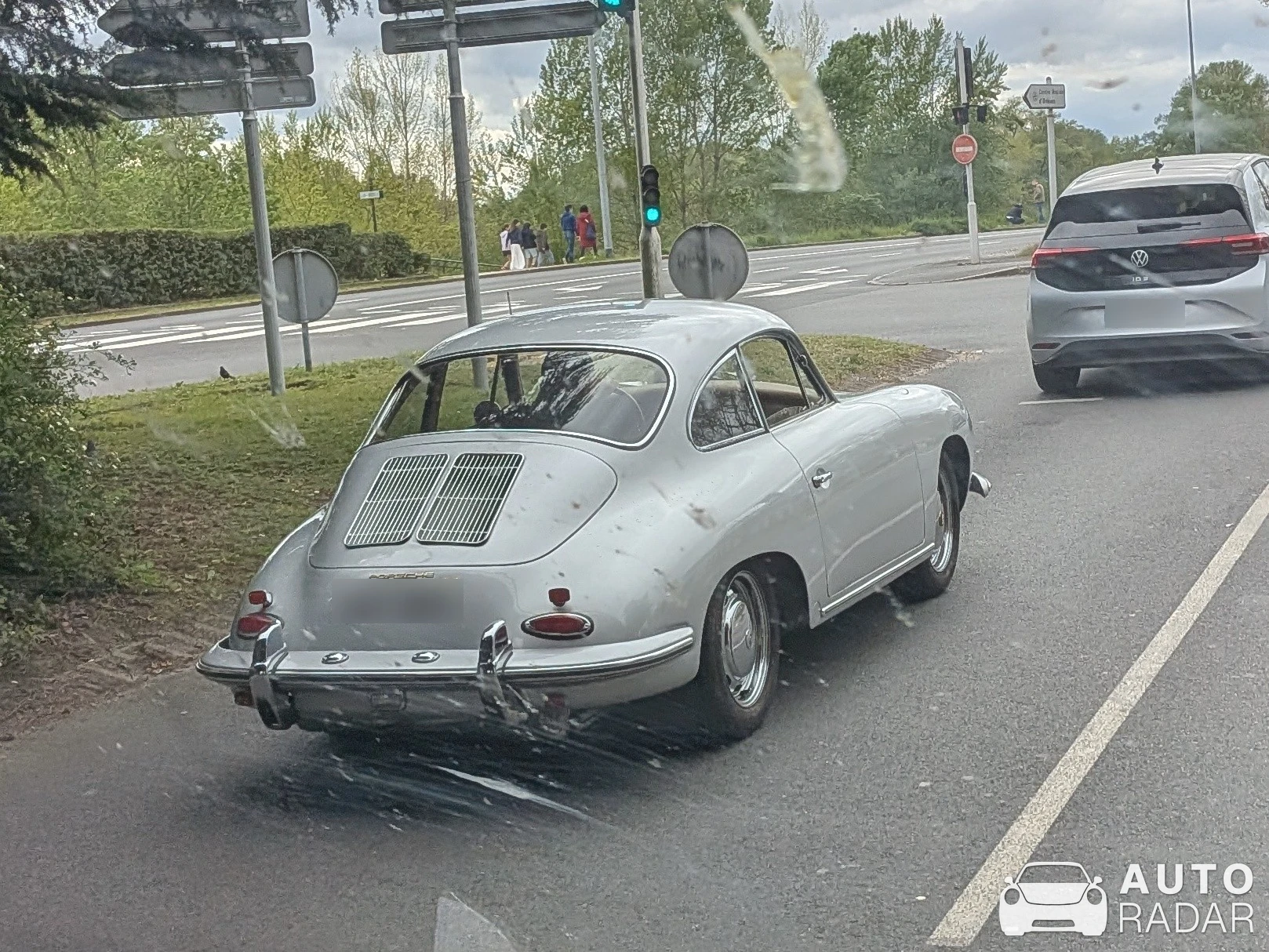 Porsche 356 SC spotted in Olivet