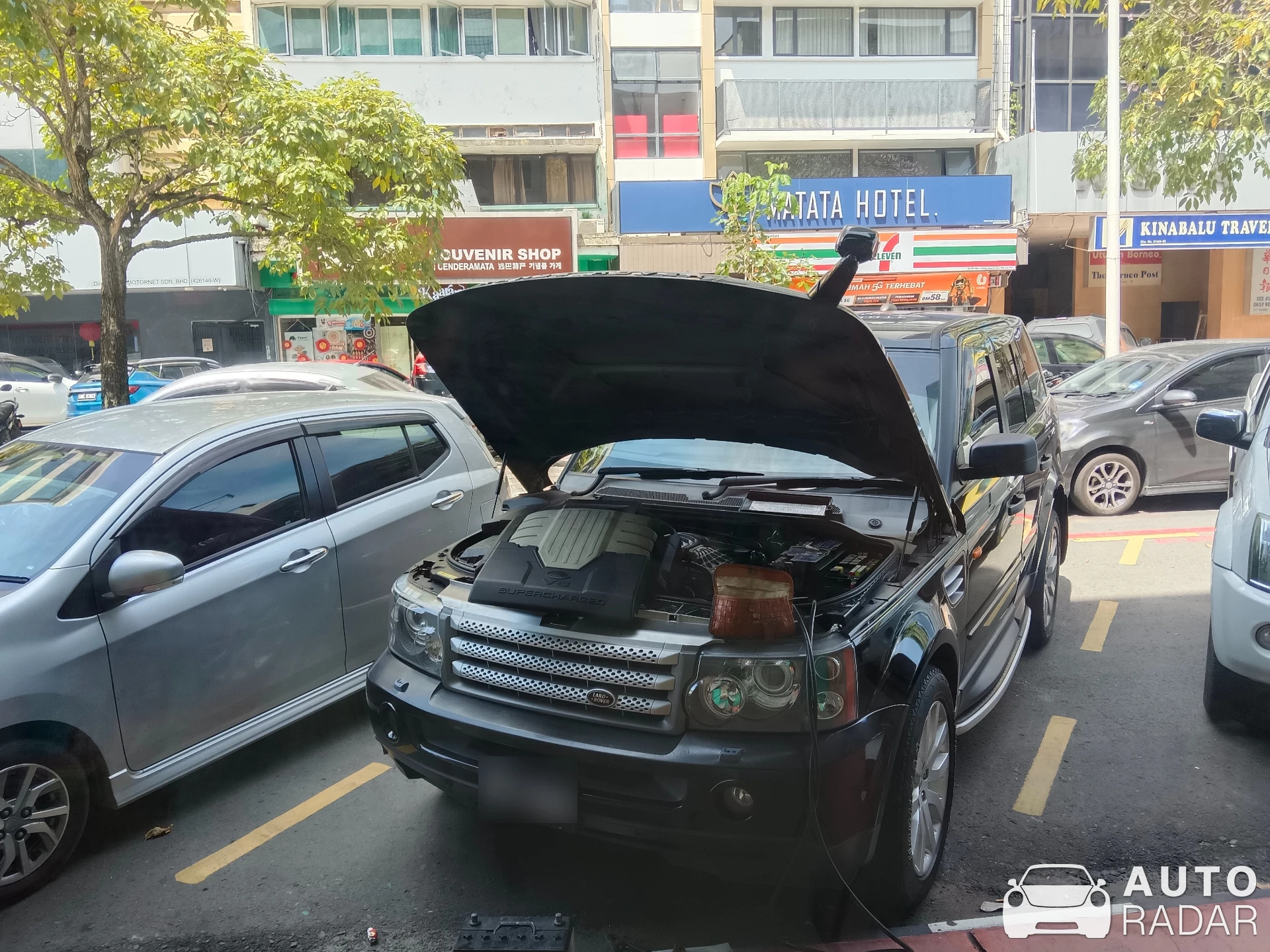 Land Rover Range Rover Supercharged spotted in Kota Kinabalu