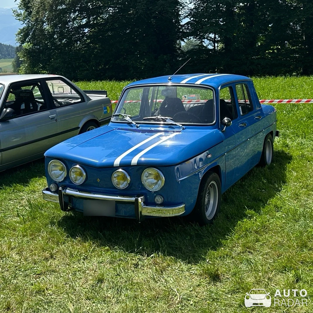 Renault R8 Gordini spotted in Dürnten