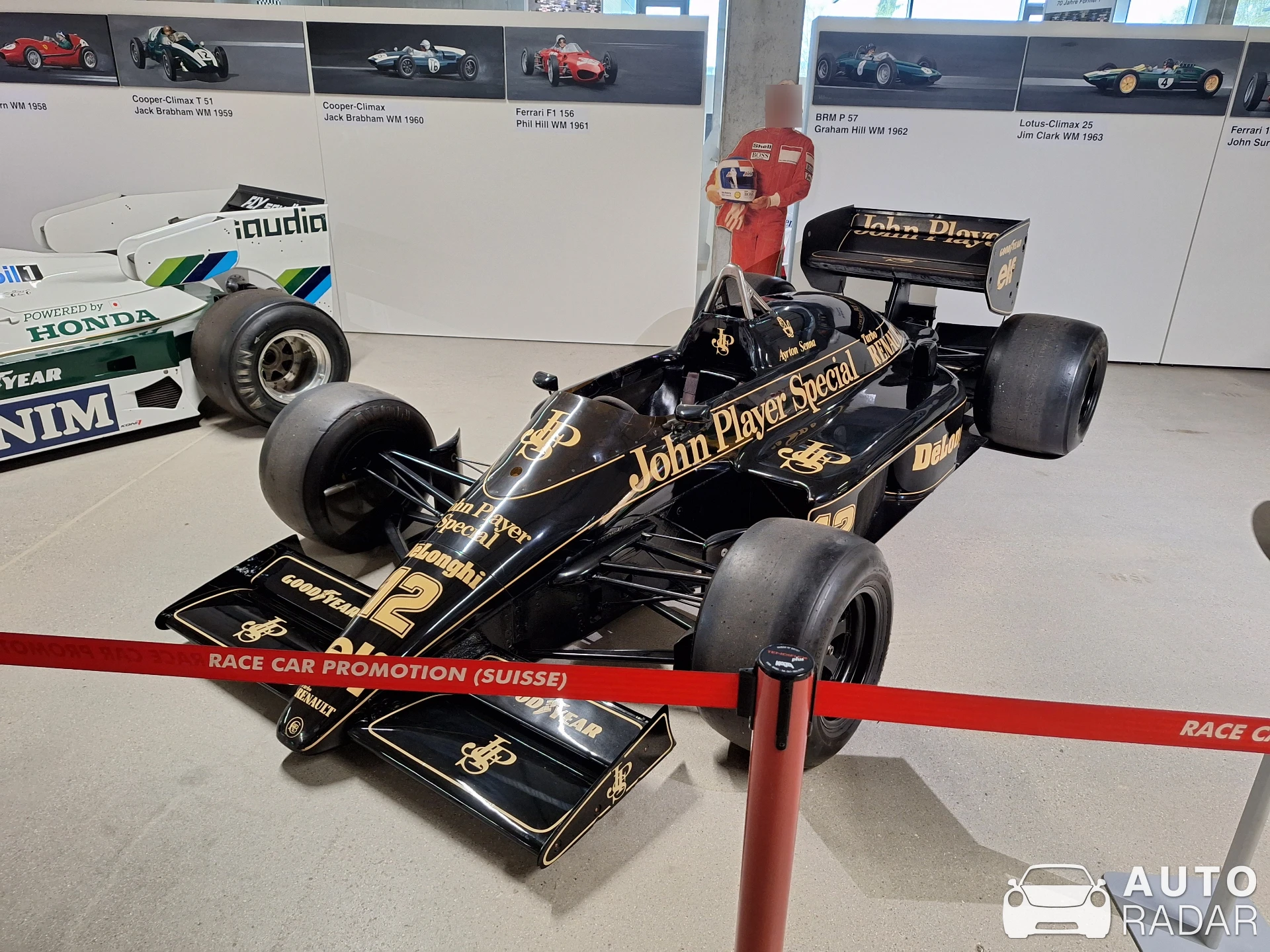 Lotus 97T spotted in Court