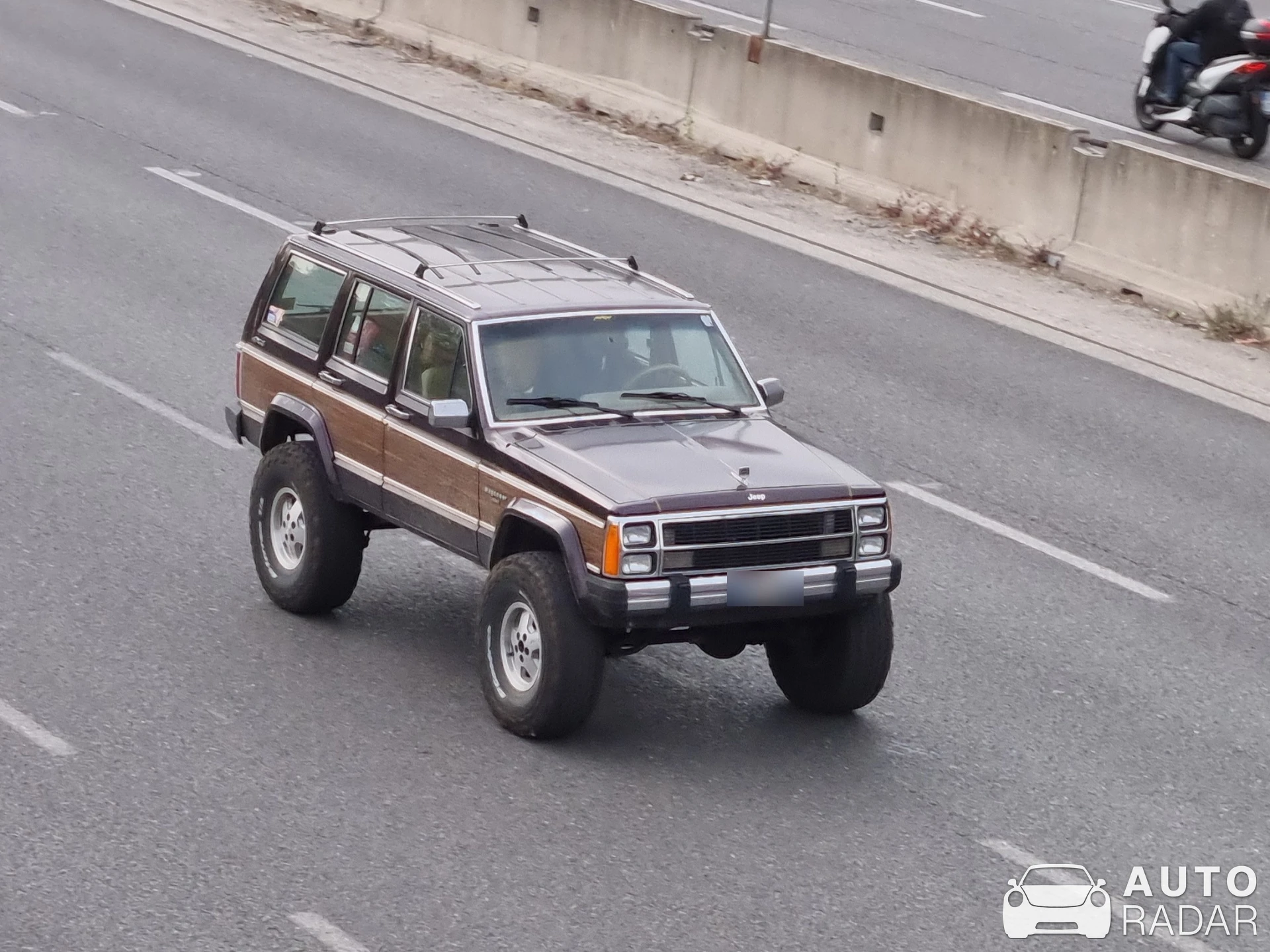 Jeep Grand Wagoneer spotted in Milano