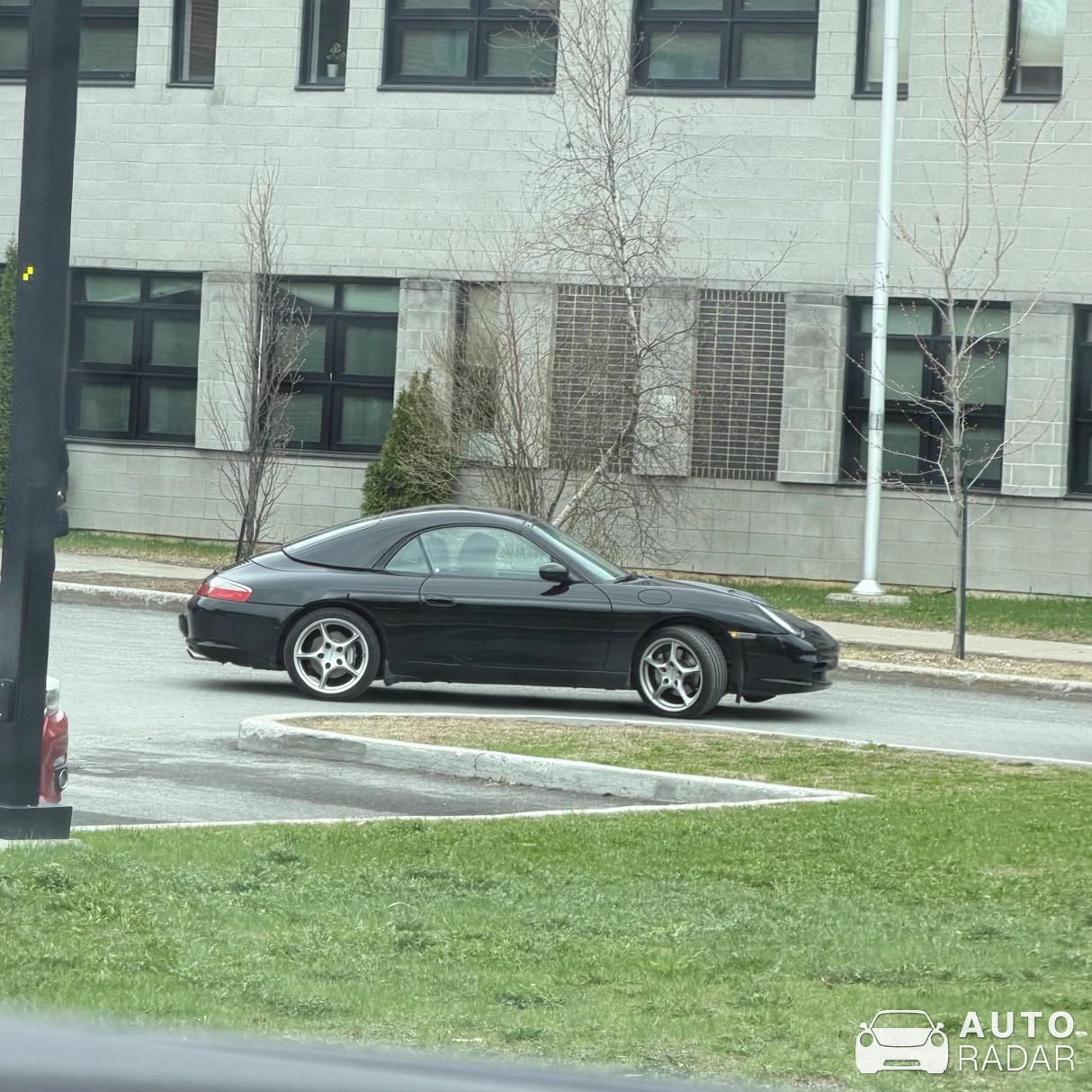 Porsche 996 Targa spotted in Mascouche