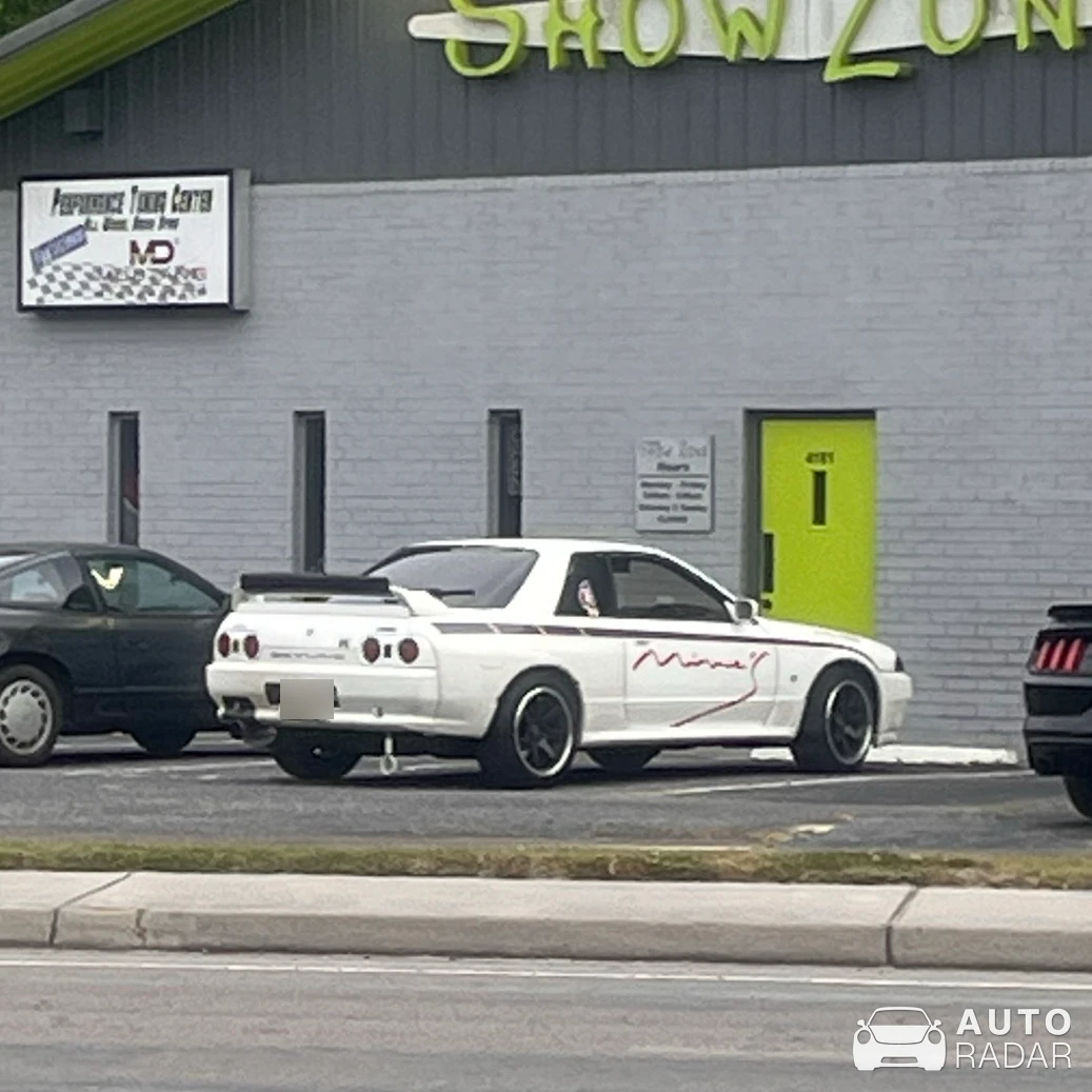 Nissan Skyline R32 GT-R spotted in Ladson