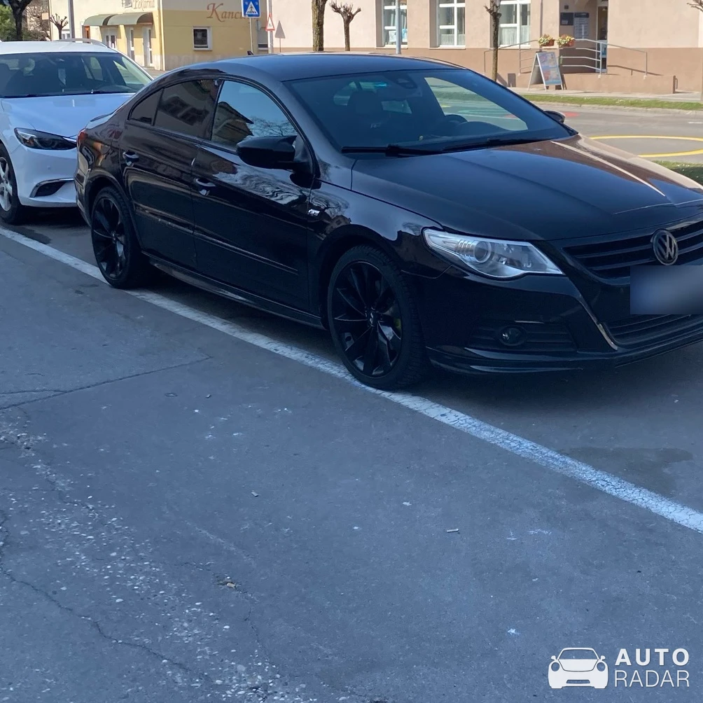 Volkswagen Passat W12 spotted