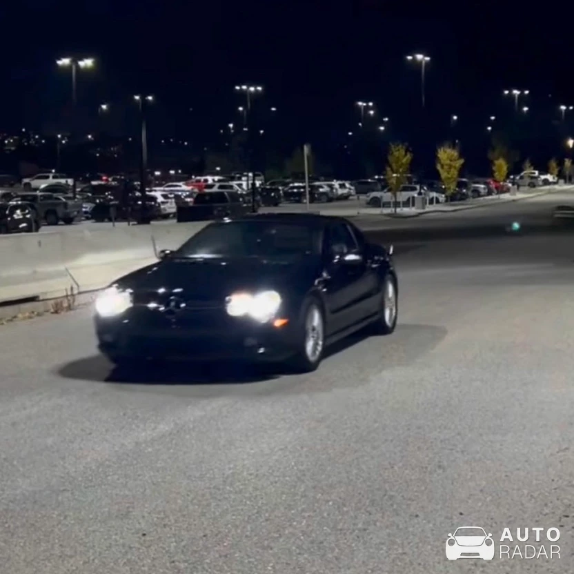 Mercedes-Benz SLR McLaren Roadster spotted in Calgary, Canada