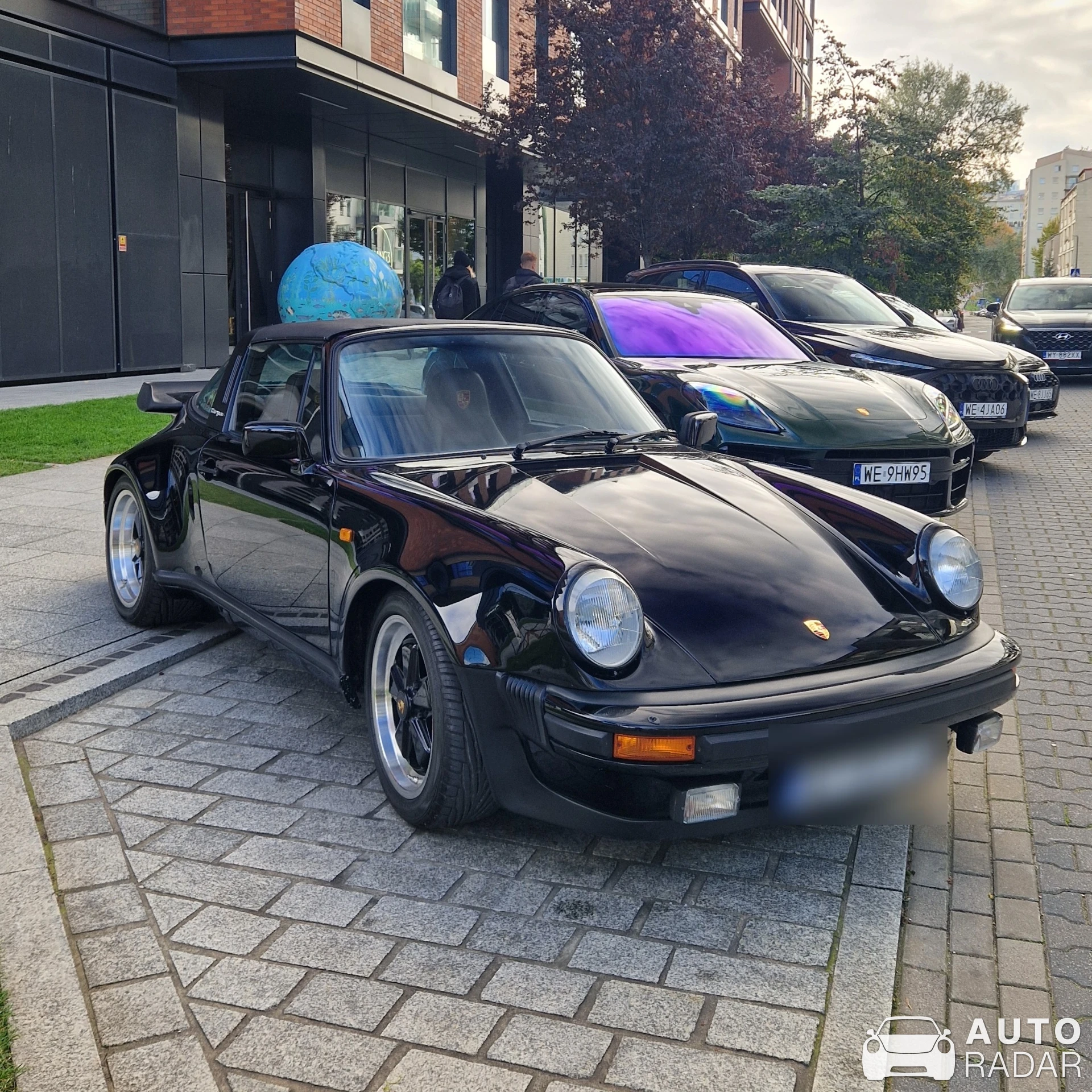 Porsche 930 Turbo Targa spotted in Warszawa
