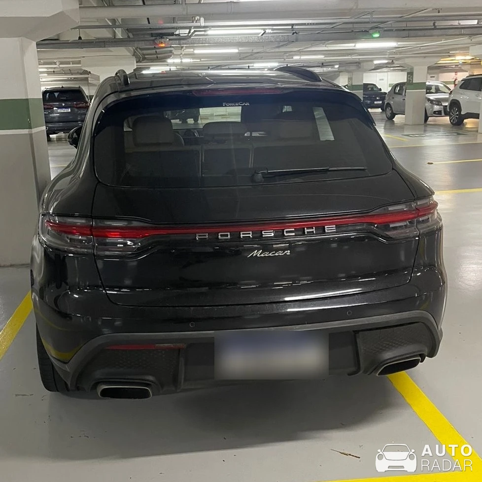 Porsche Macan spotted in Barra da Tijuca, Brazil