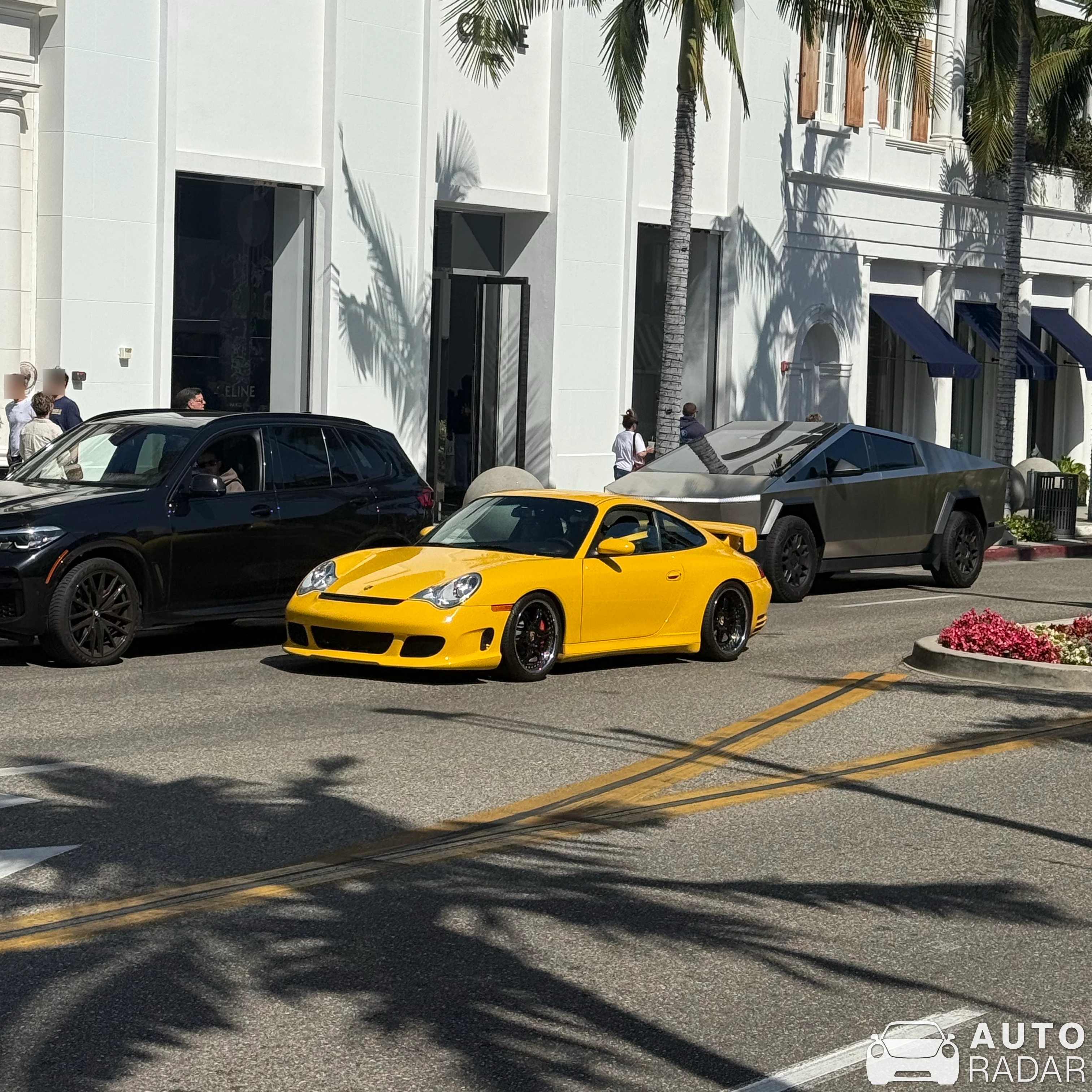 Porsche 996 Carrera S spotted in Beverly Hills