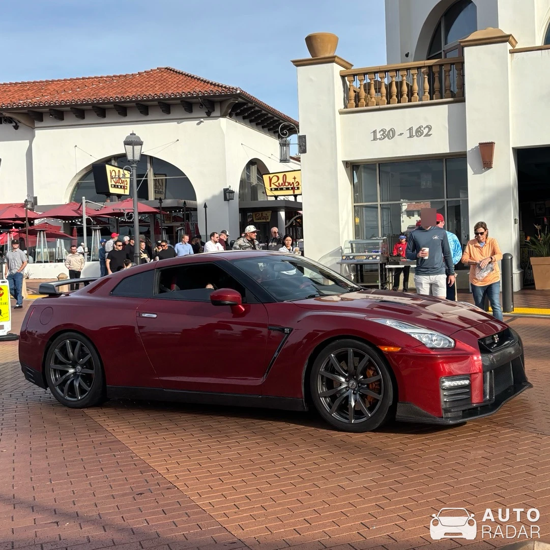 Nissan GT-R R35 spotted in San Clemente, United States