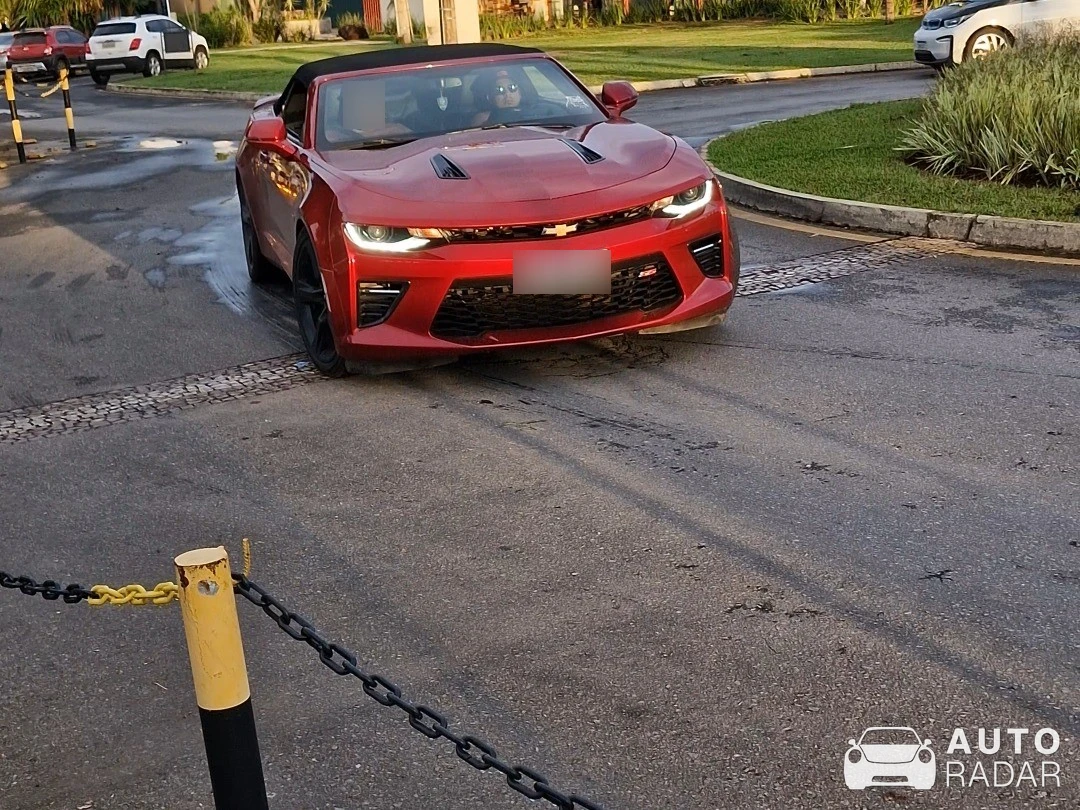 Chevrolet Camaro SS spotted in Brasília, Brazil
