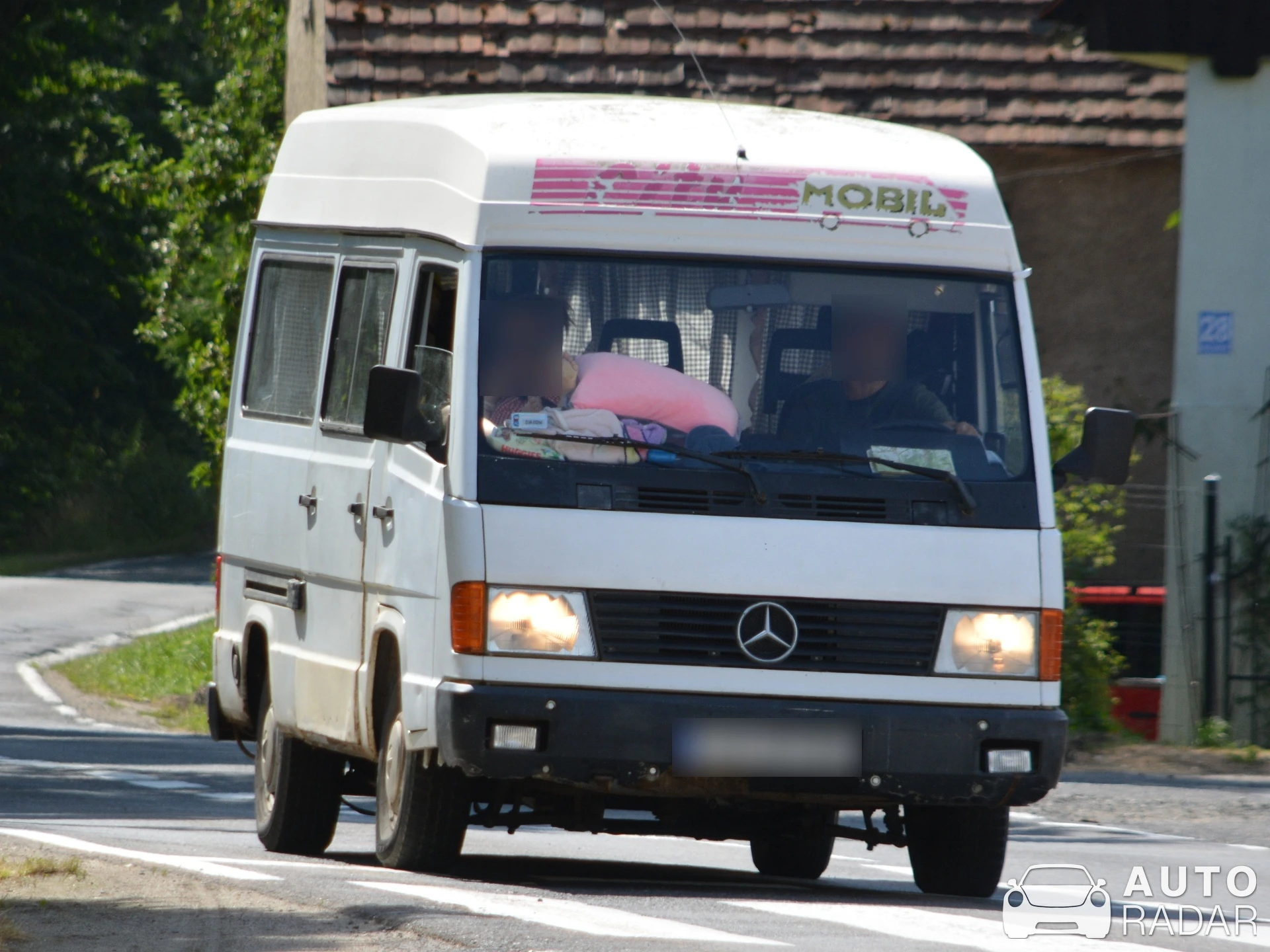 Mercedes-Benz MB100 spotted in Bielanka