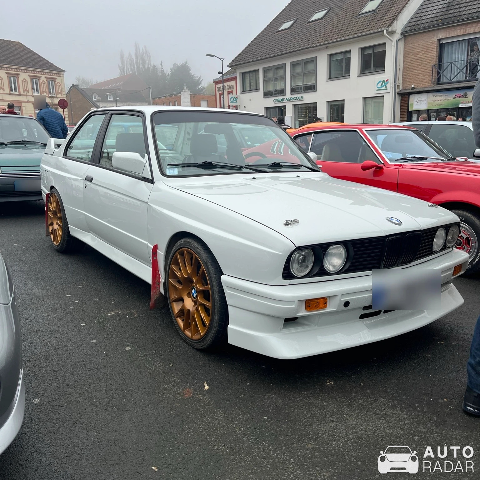 BMW M3 E30 spotted in Saint-Omer