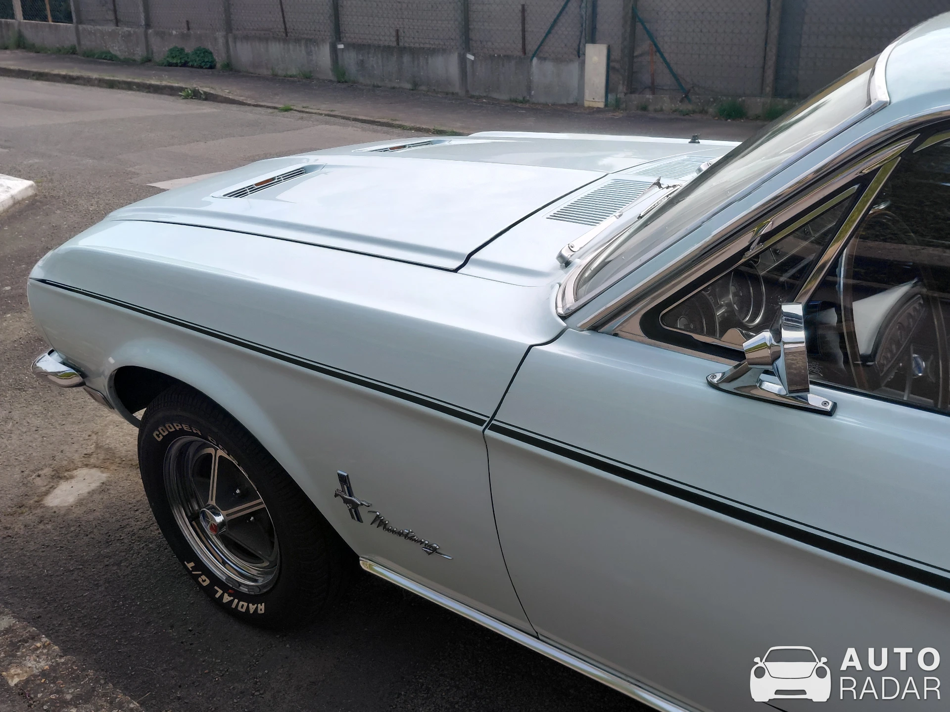 Ford Mustang GT Convertible spotted in Montreuil-sur-Ille