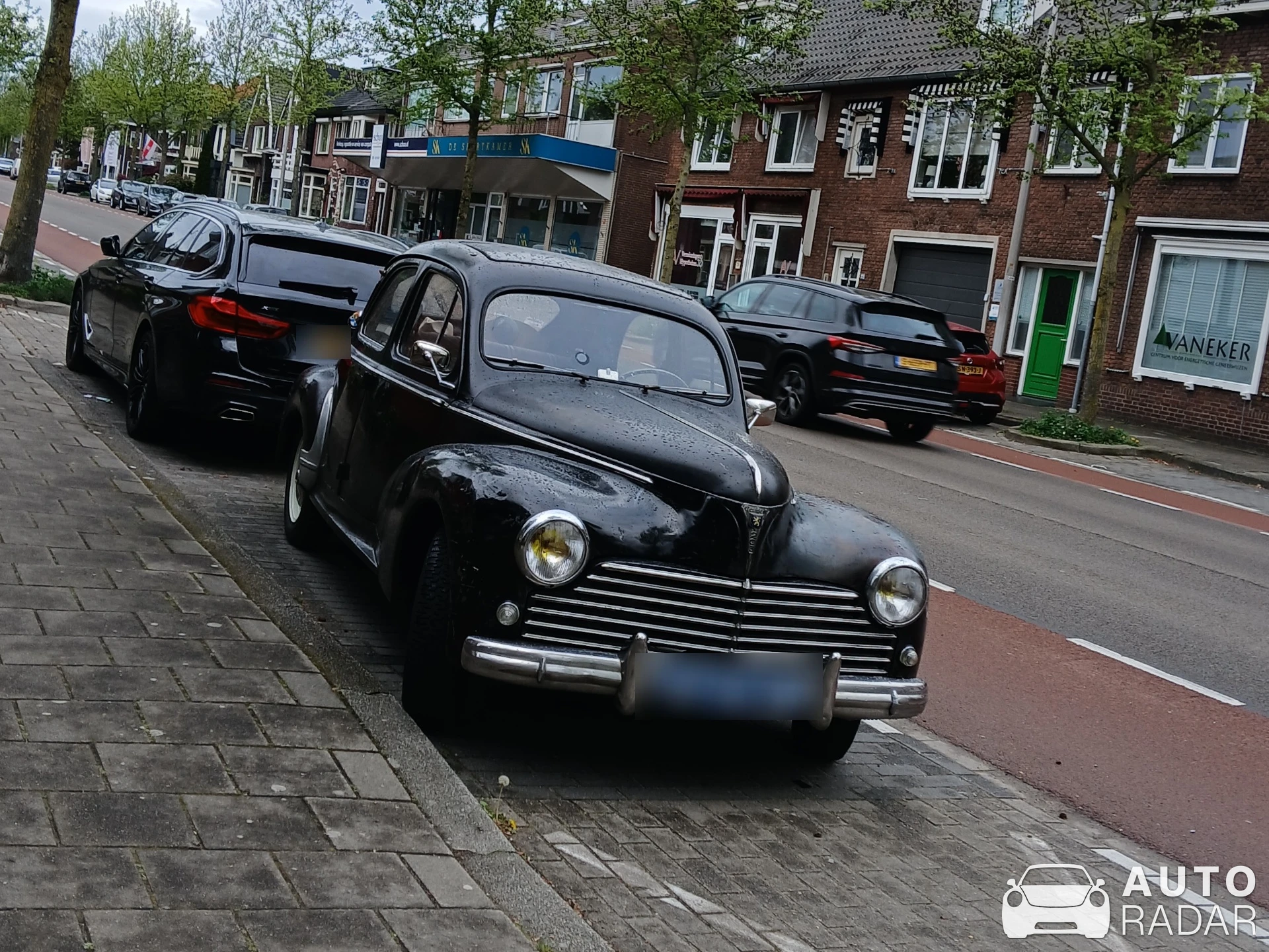 Peugeot 203 spotted in Enschede