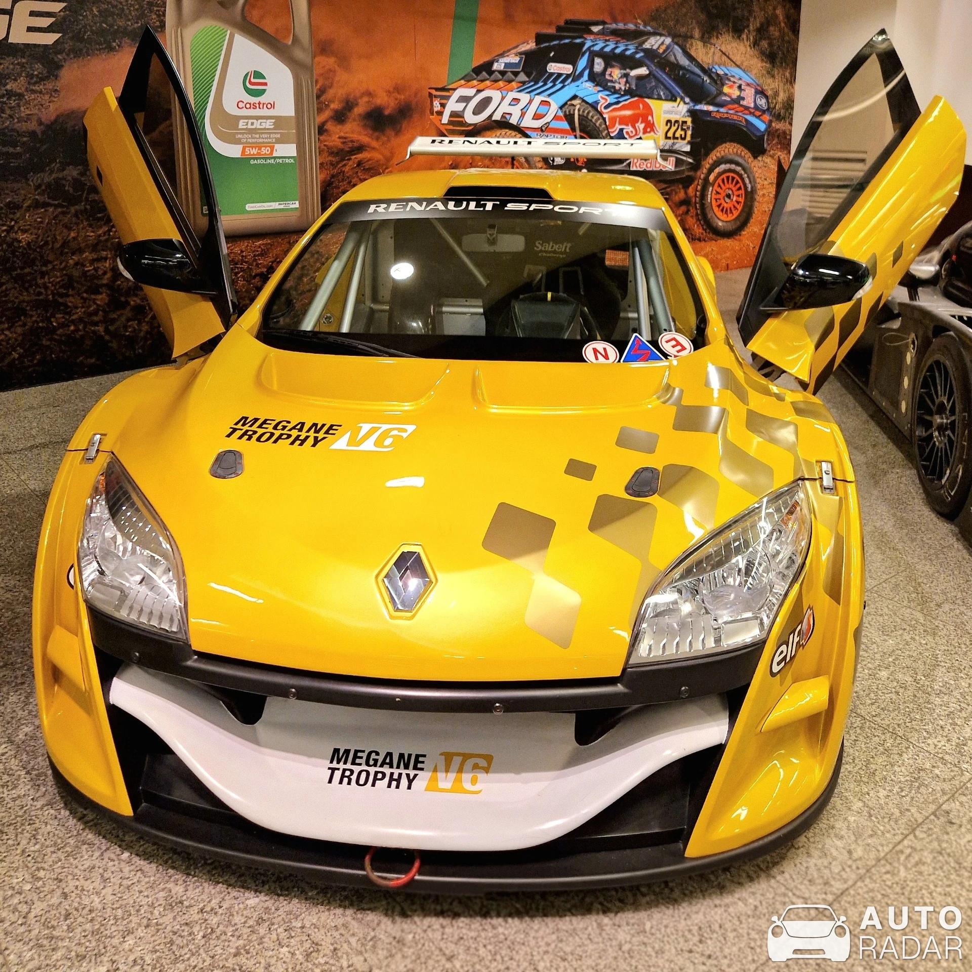 Renault Mégane Trophy V6 spotted in Warszawa