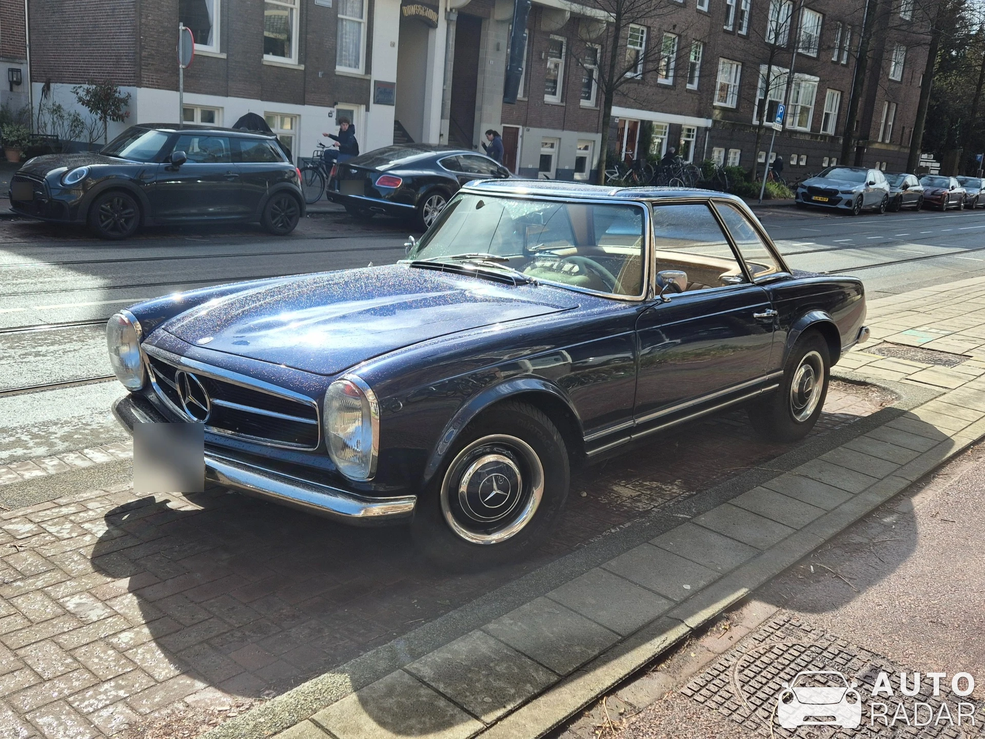 Mercedes-Benz 230SL spotted in Amsterdam