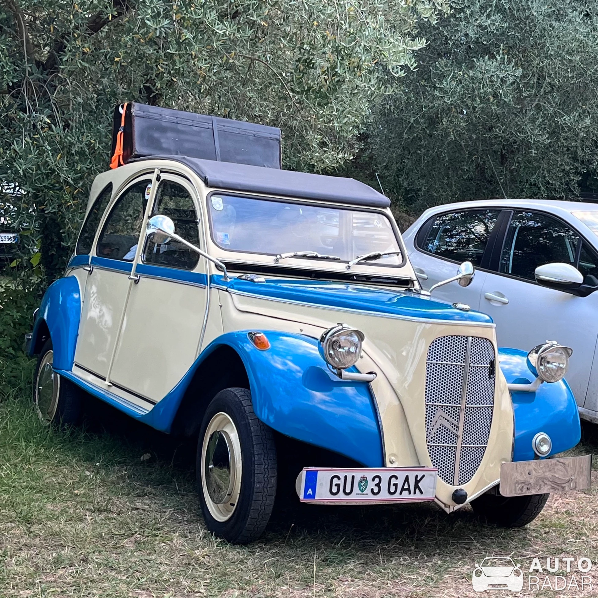 Citroën 2CV Lomax spotted in Pila