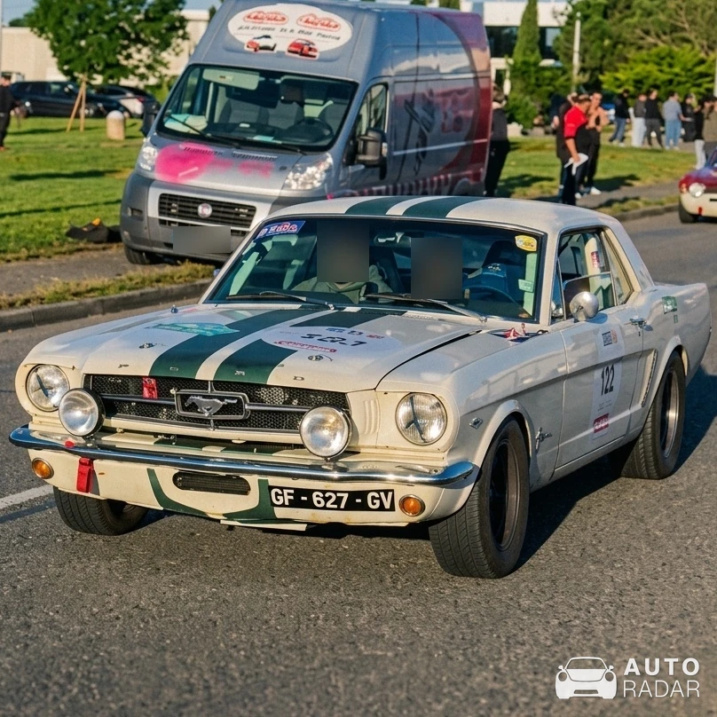 Ford Mustang 289 V8 spotted in Blagnac