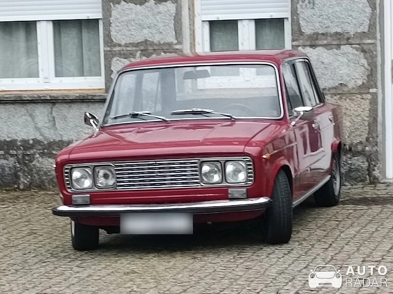 SEAT 124 spotted in Bande