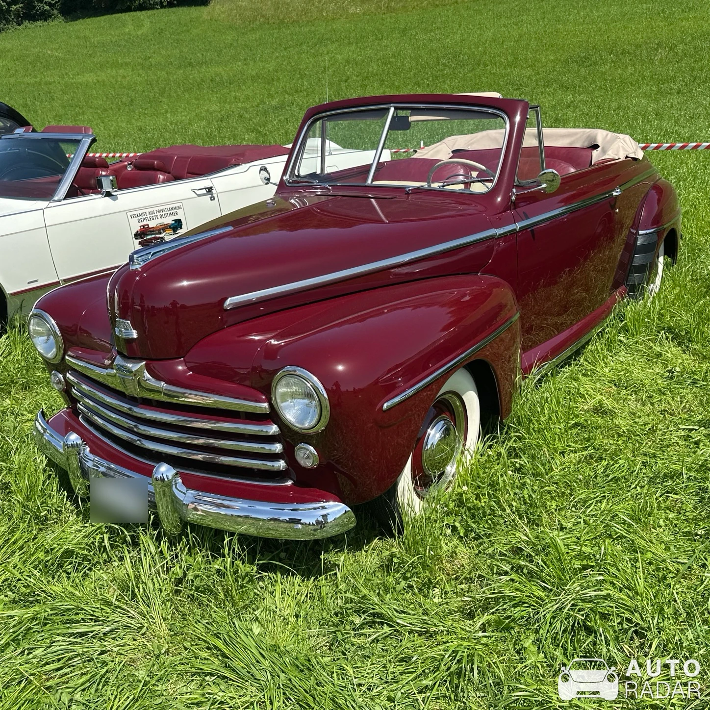 Ford Super DeLuxe Convertible 1946 spotted in Dürnten
