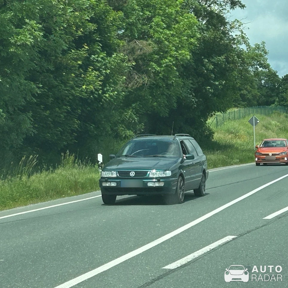 Volkswagen Passat B3 spotted in Zwönitz