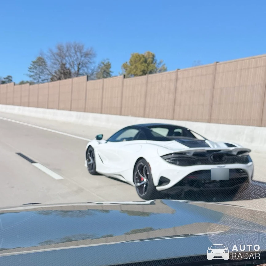 McLaren 720S Spider spotted in Overland Park, United States
