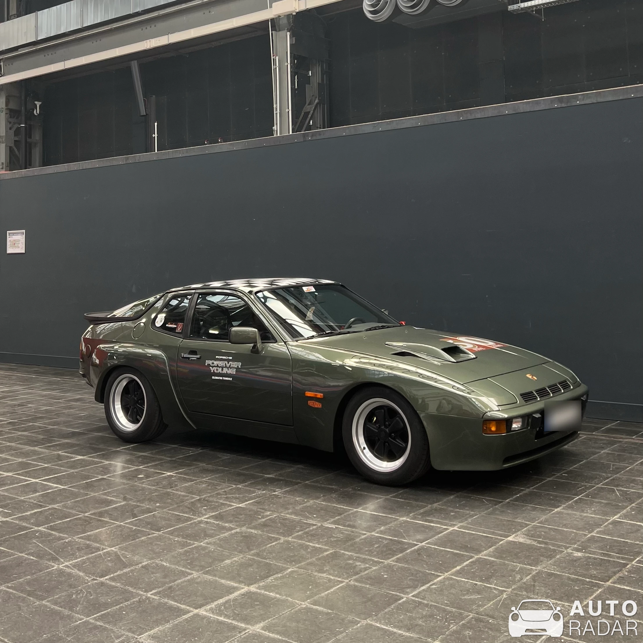 Porsche 924 Carrera GT spotted in Düsseldorf
