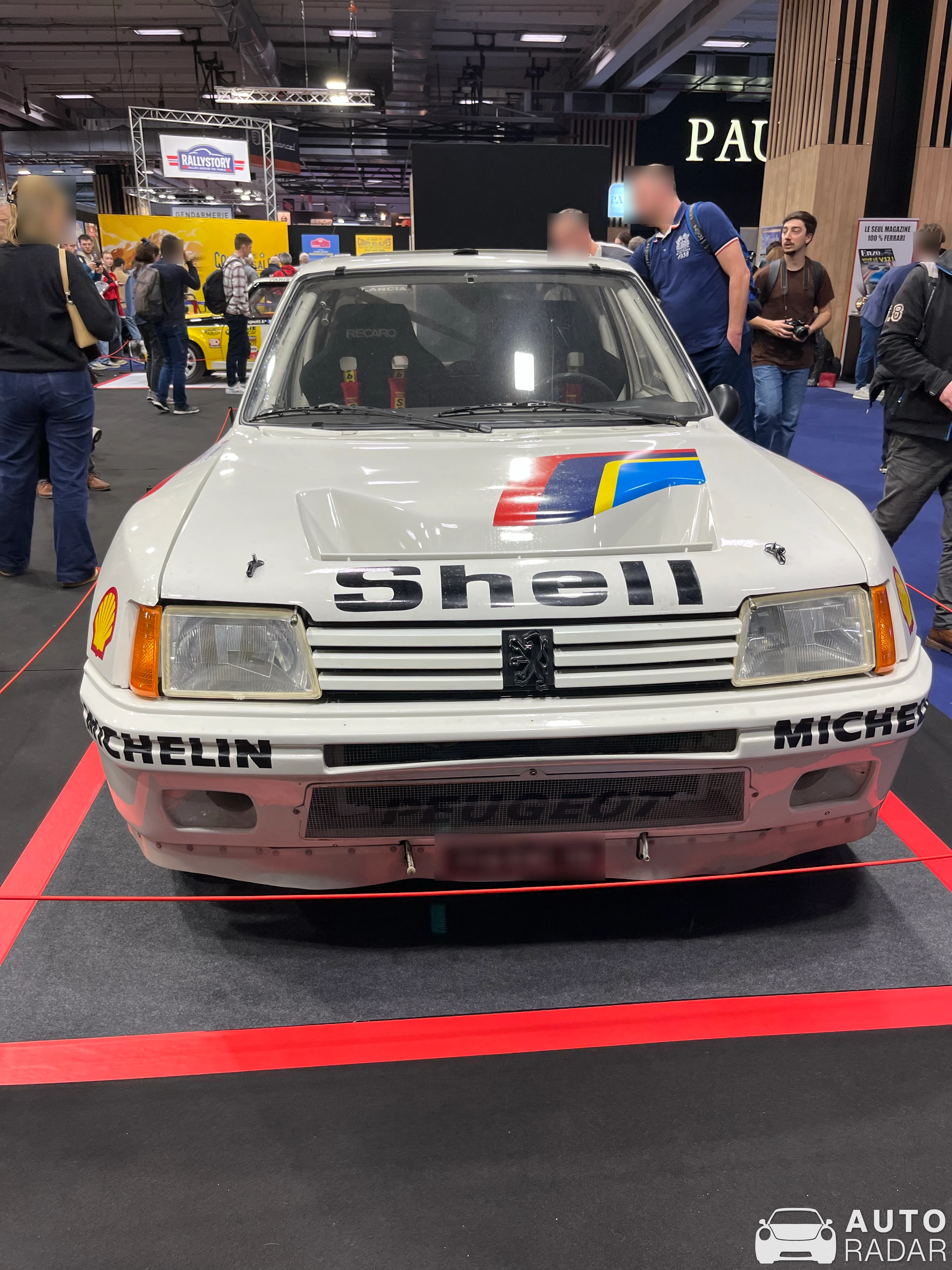 Peugeot 205 Turbo 16 spotted in Issy-les-Moulineaux