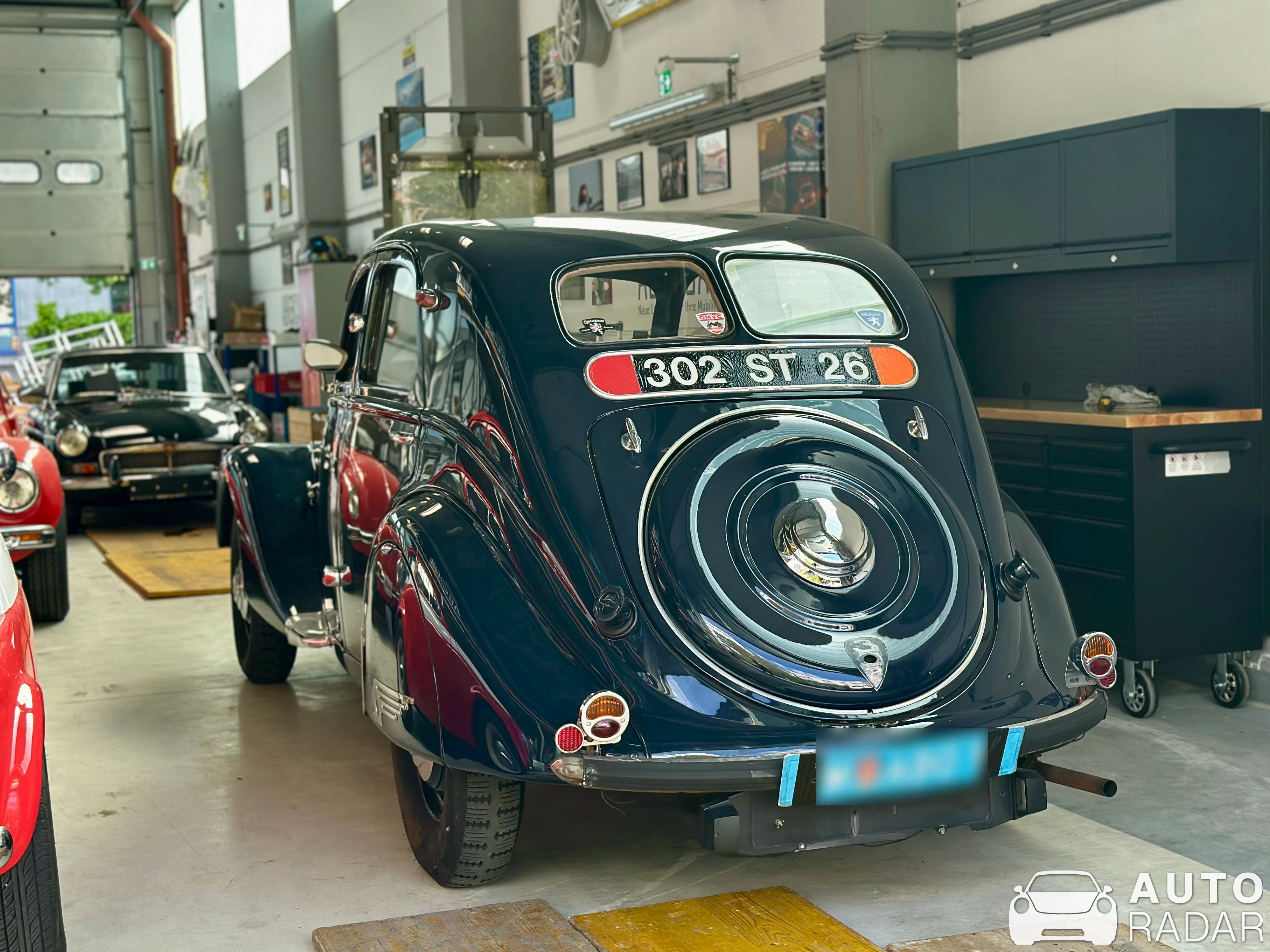Peugeot 402 spotted in Wien