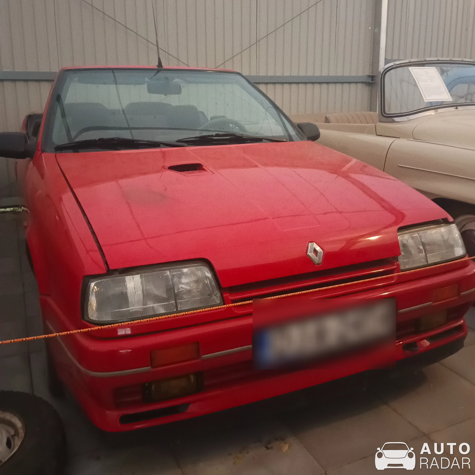 Renault 19 spotted in Nieborów