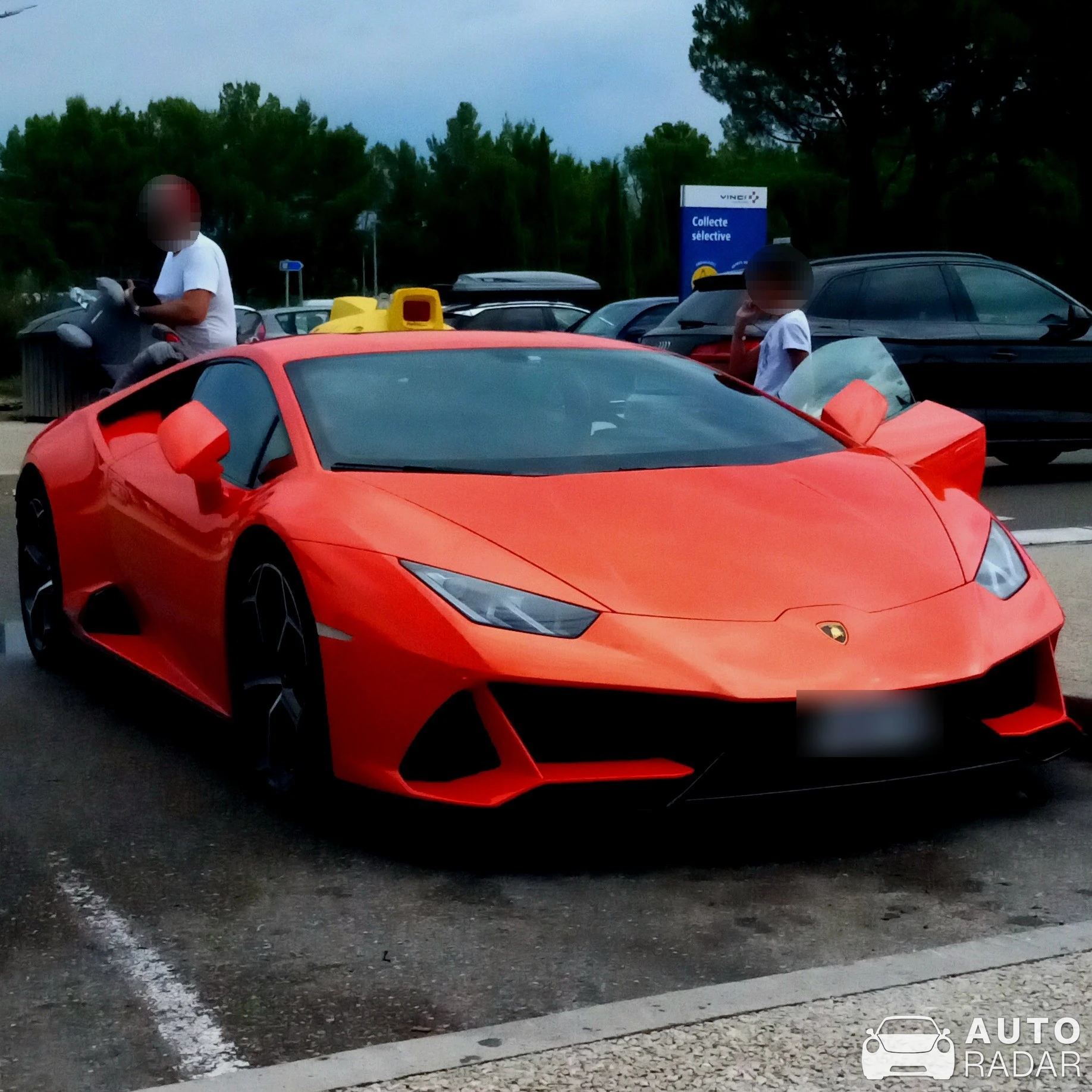 Lamborghini Huracán LP640-4 EVO spotted in Carpentras, France