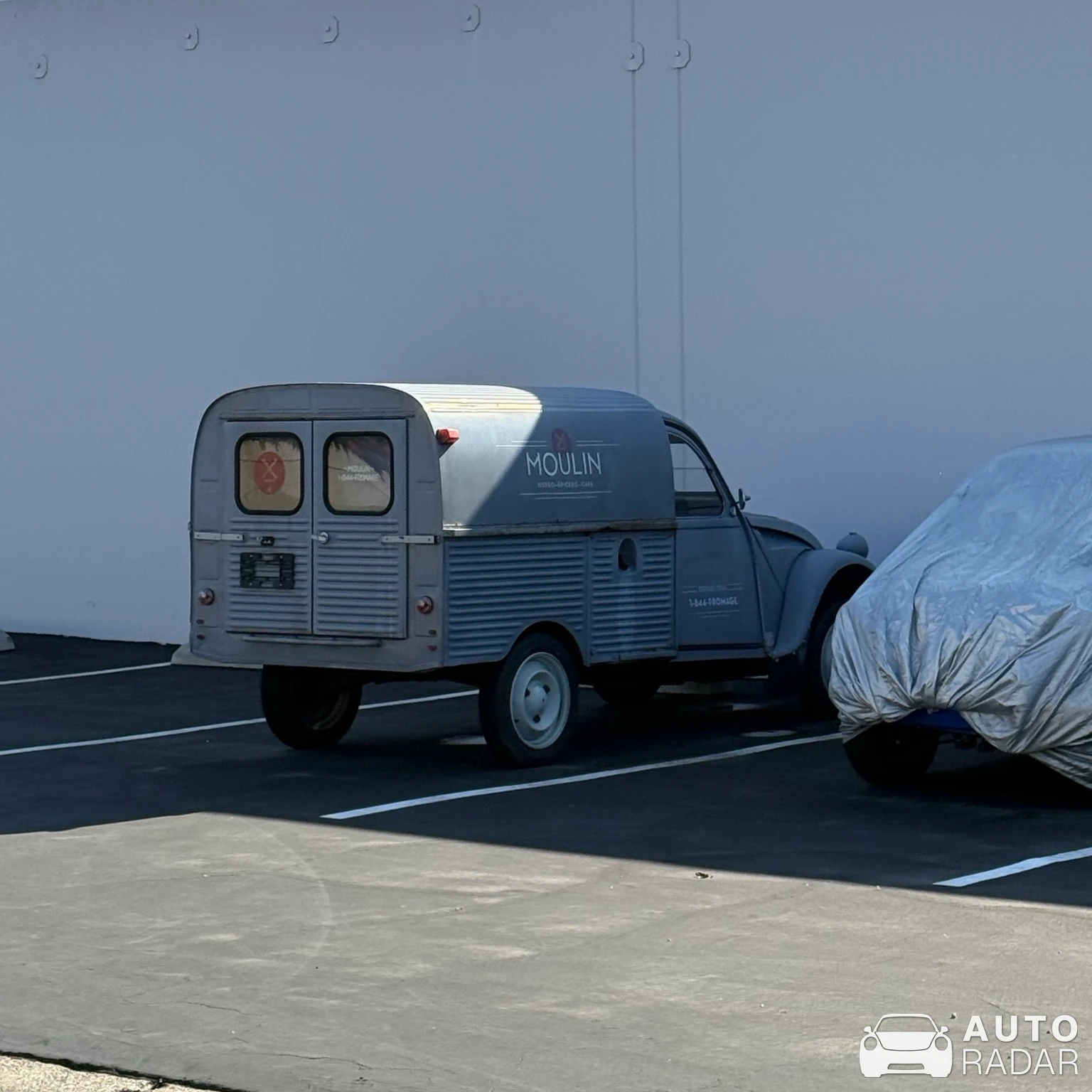 Citroën 2CV Fourgonnette spotted in Newport Beach, United States