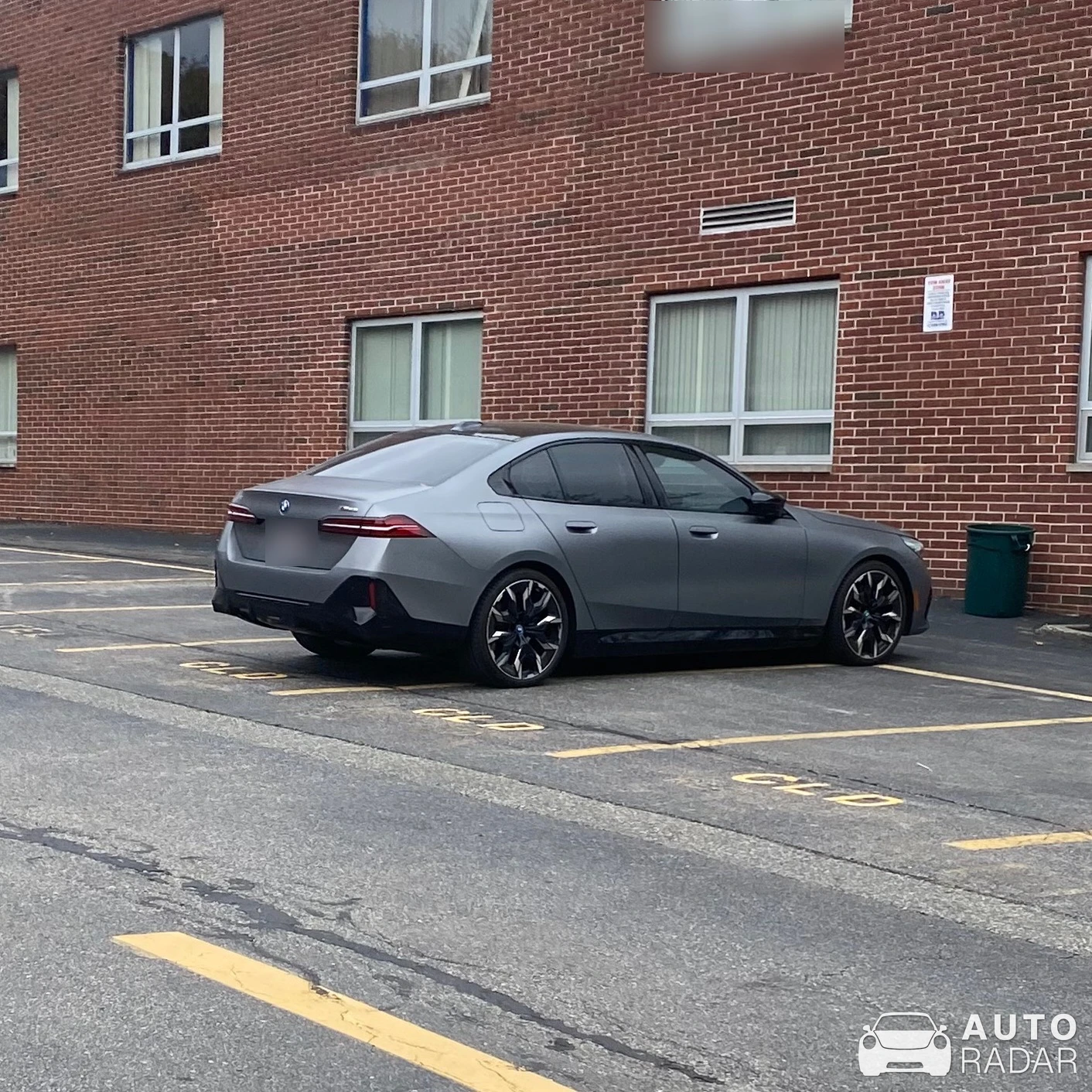 BMW i5 M60 G60 spotted in Cambridge, United States